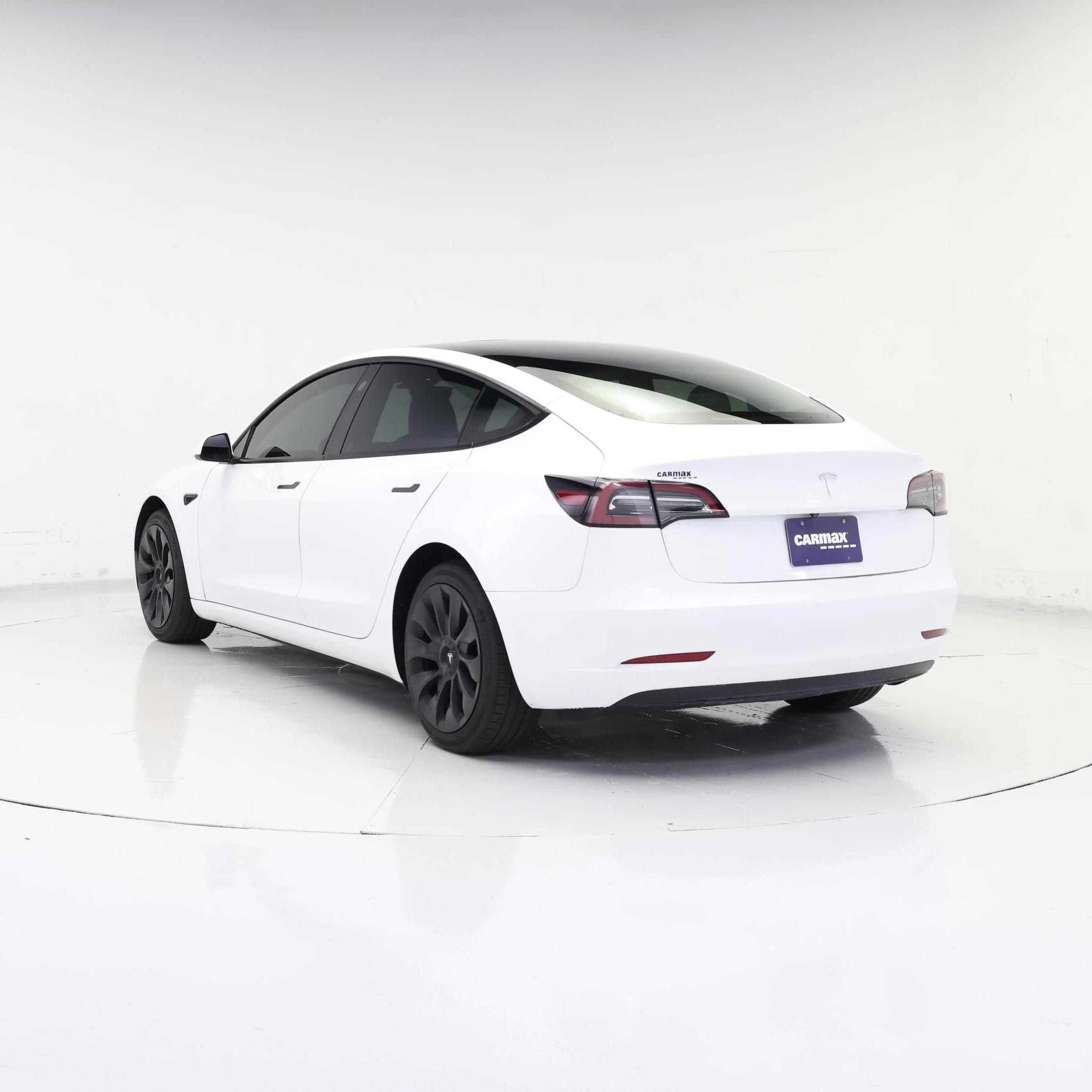 Thumbnail: 2023 Tesla Model 3 - 2