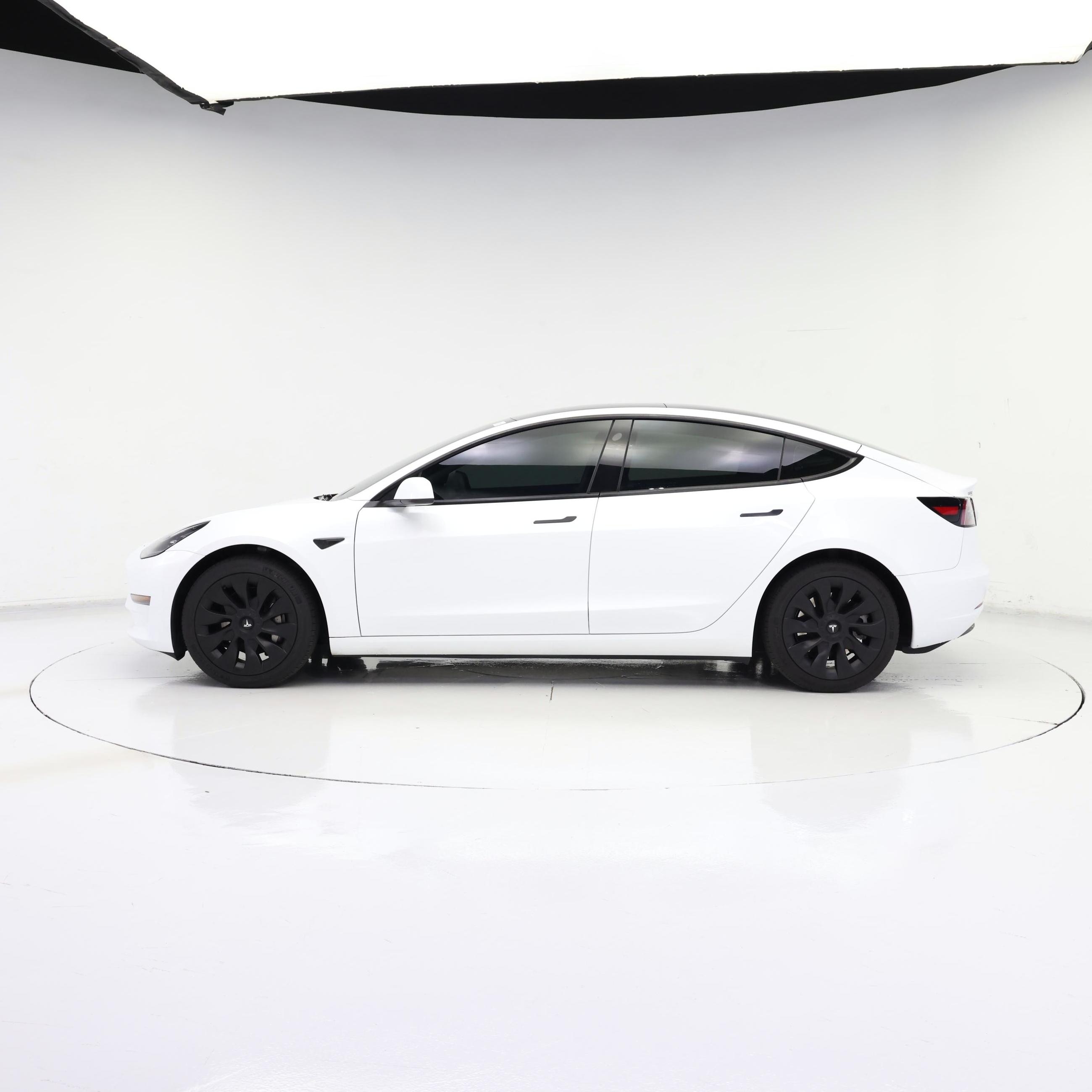 Thumbnail: 2023 Tesla Model 3 - 3