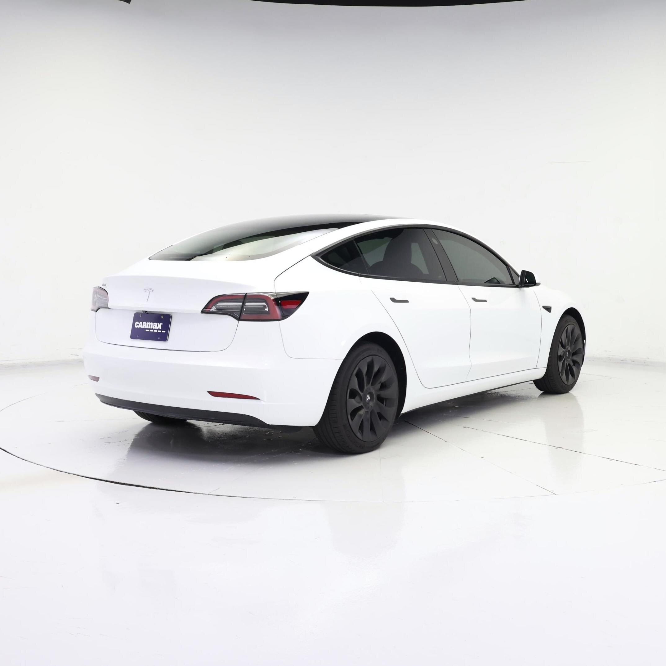 Thumbnail: 2023 Tesla Model 3 - 8