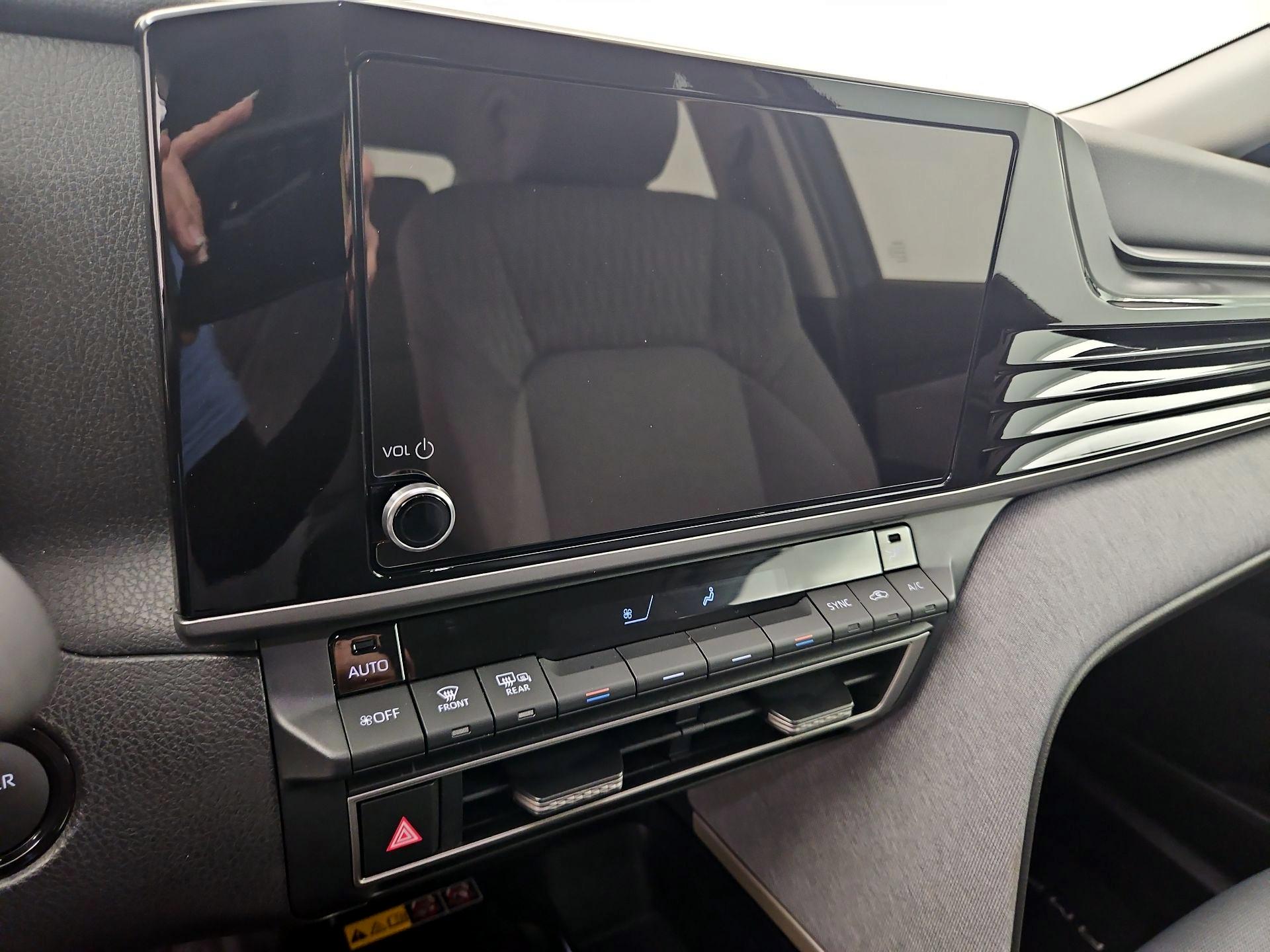 Thumbnail: 2026 Toyota Camry - 15