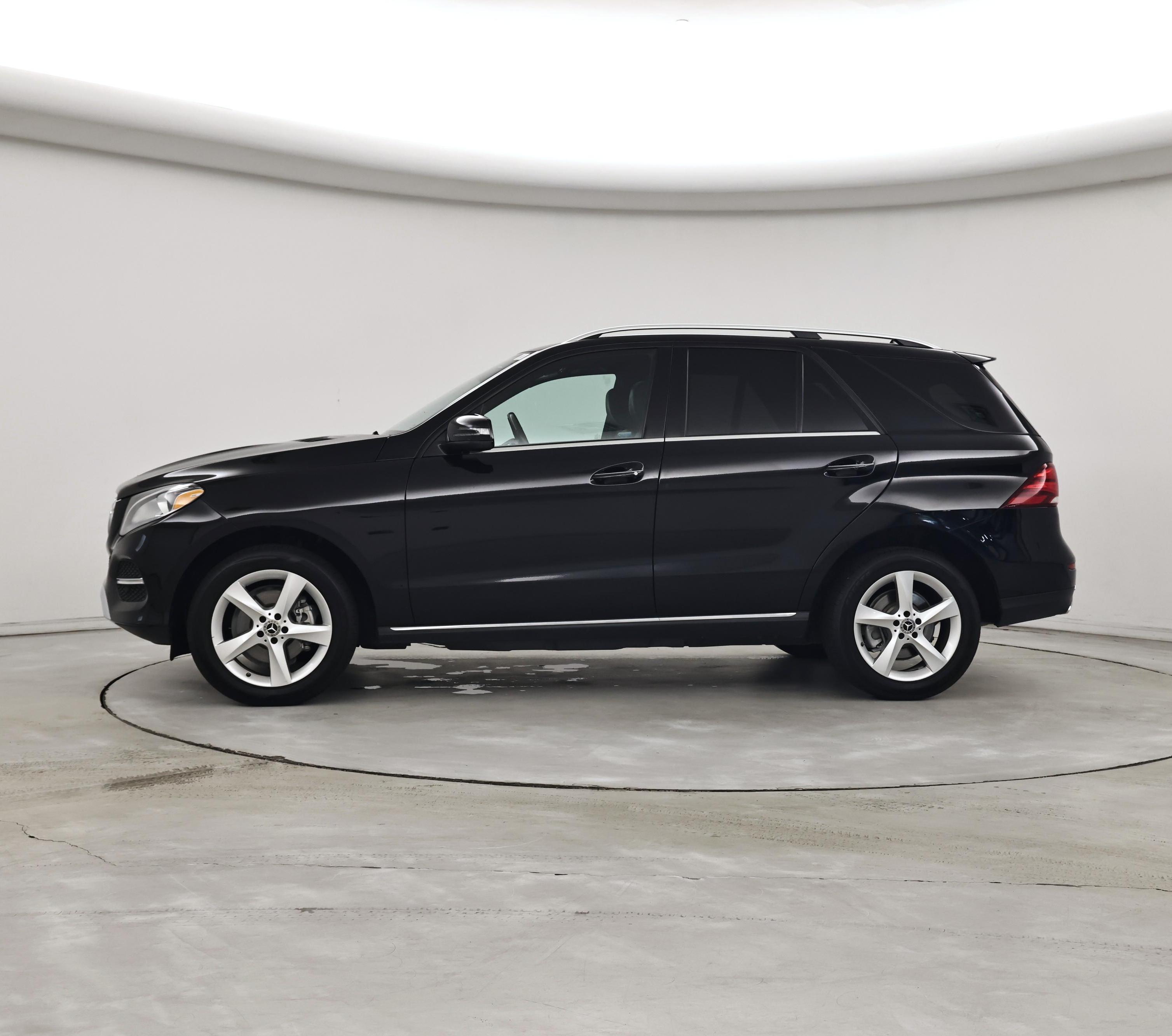 Thumbnail: 2018 Mercedes-Benz GLE - 3