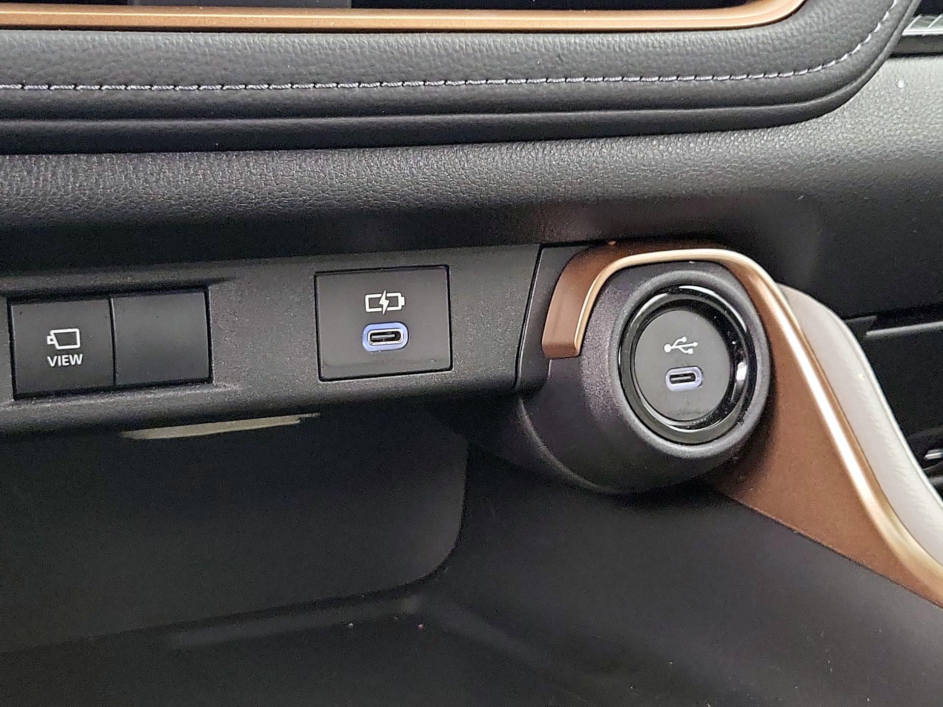 Thumbnail: 2026 Toyota Highlander - 19