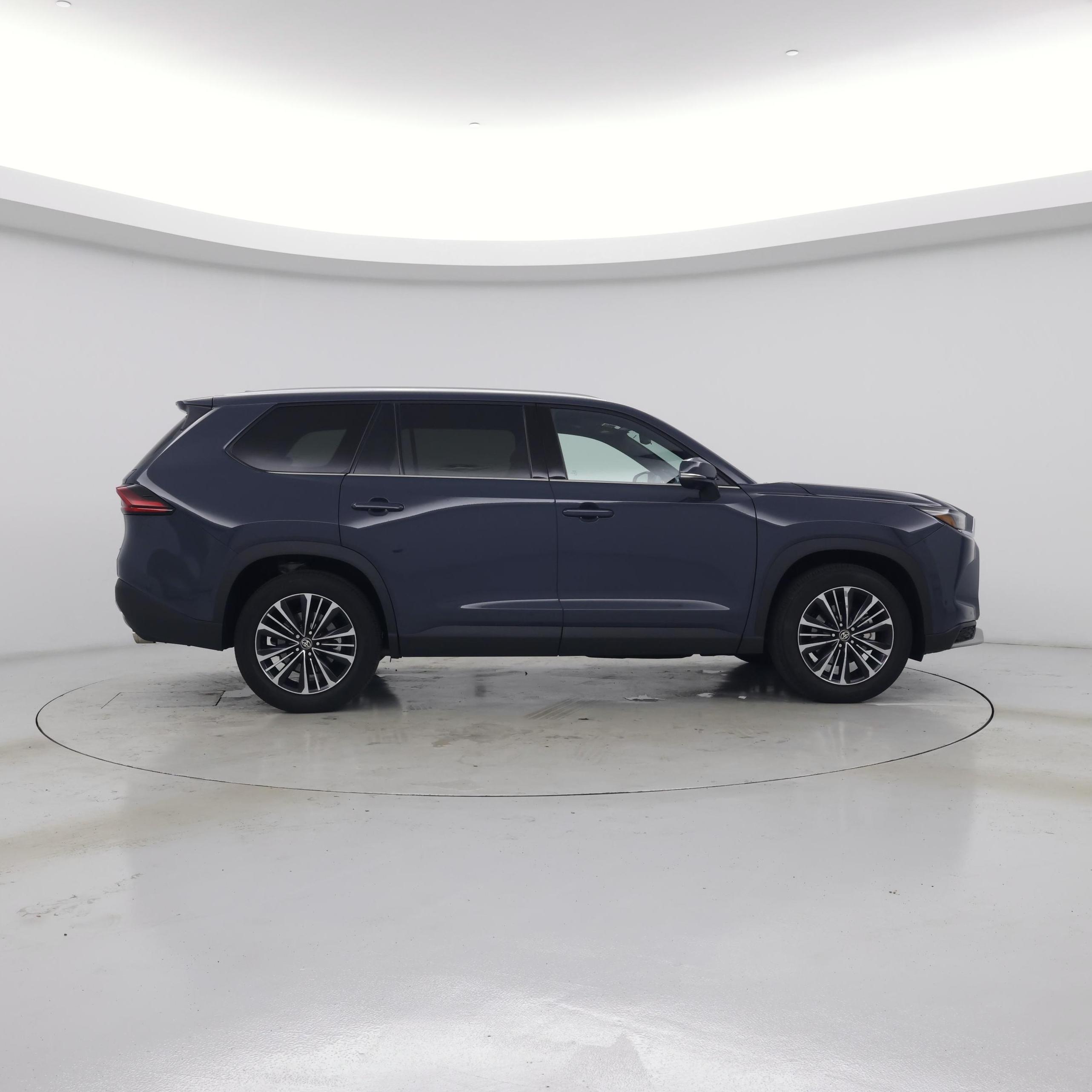 Thumbnail: 2026 Toyota Highlander - 7
