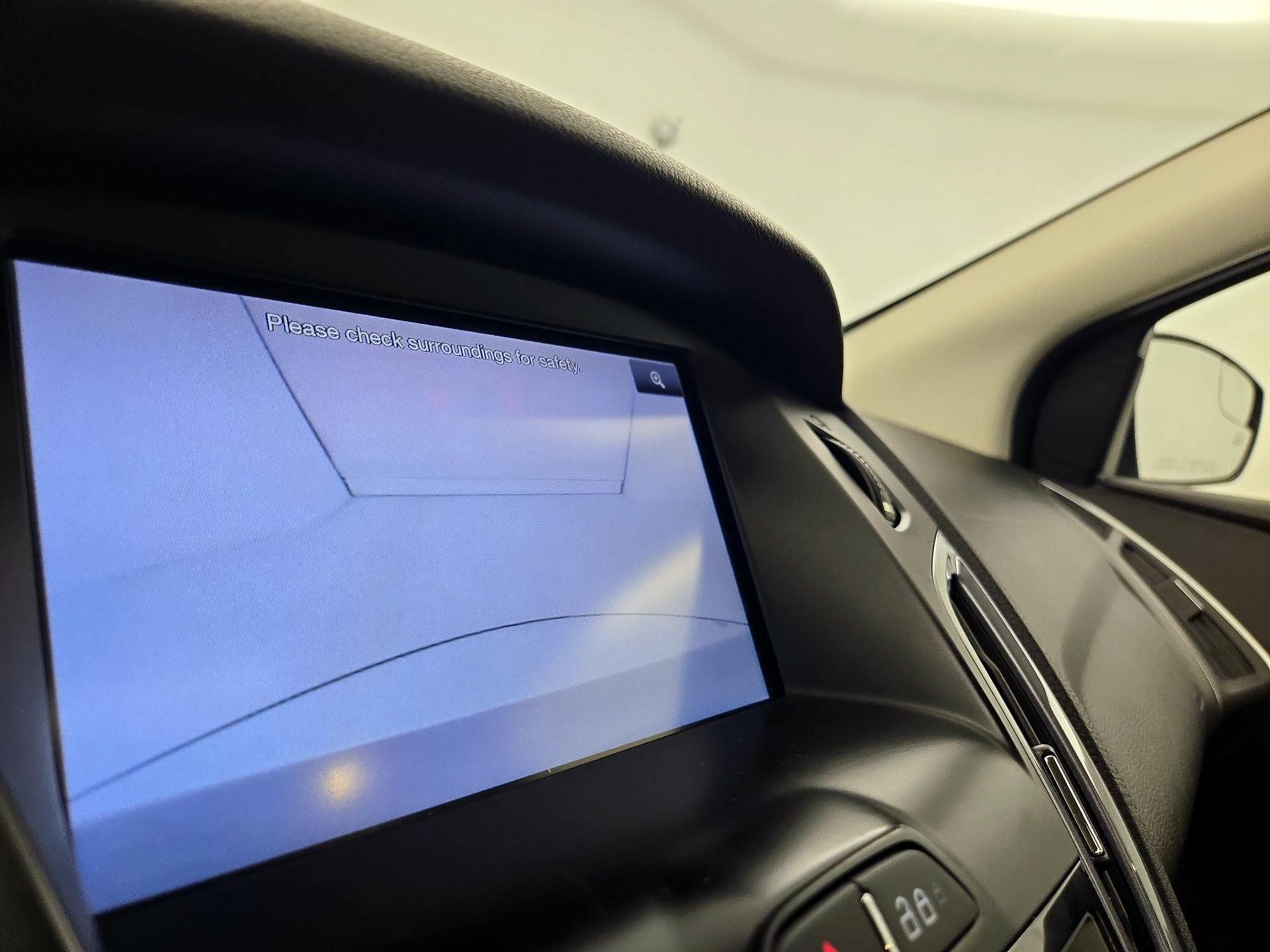 Thumbnail: 2014 Ford Focus - 15