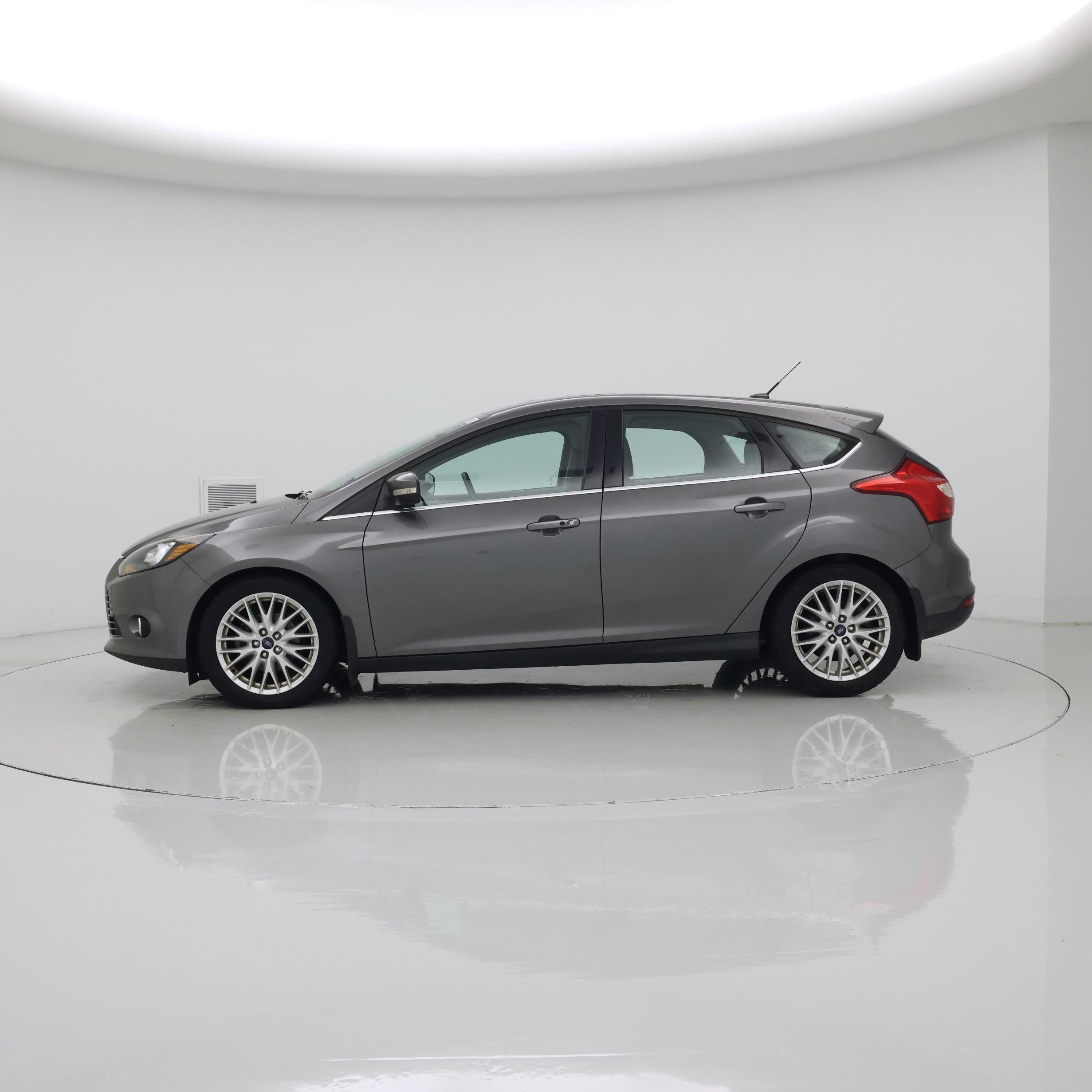 Thumbnail: 2014 Ford Focus - 3