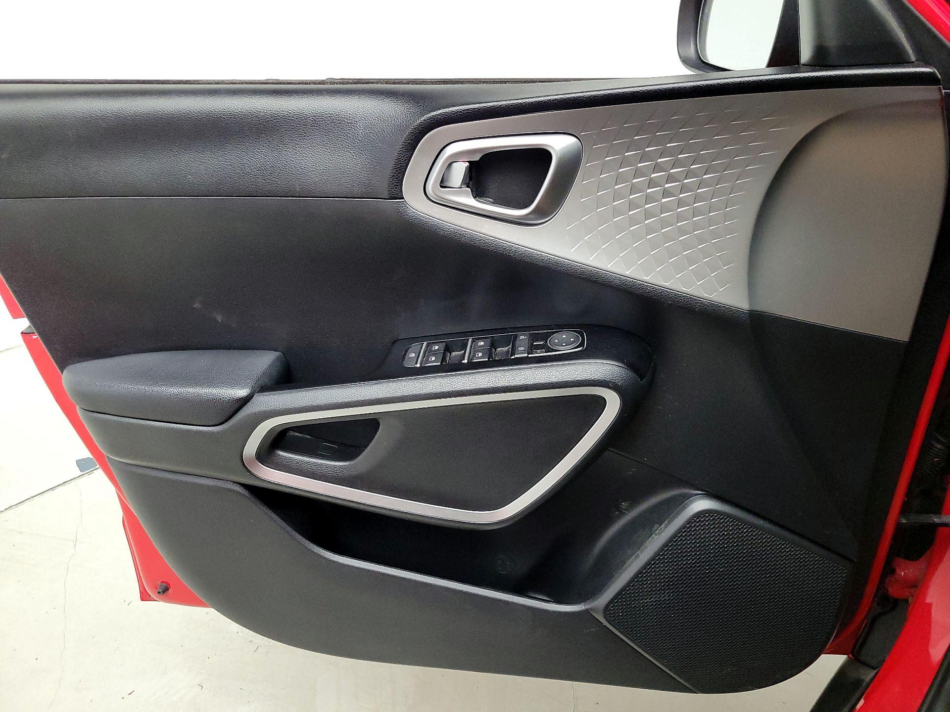 Thumbnail: 2021 Kia Soul - 12