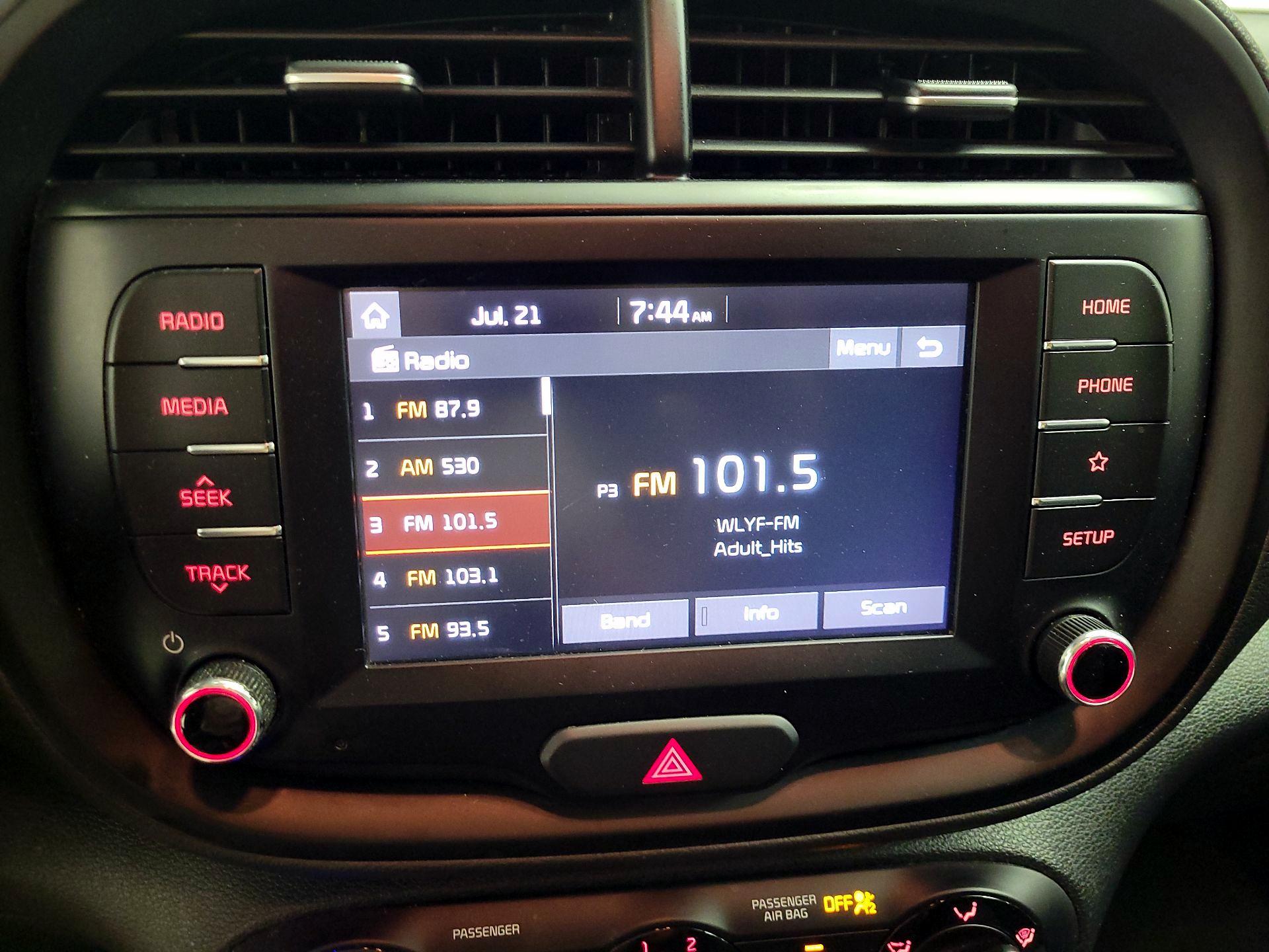 Thumbnail: 2021 Kia Soul - 16