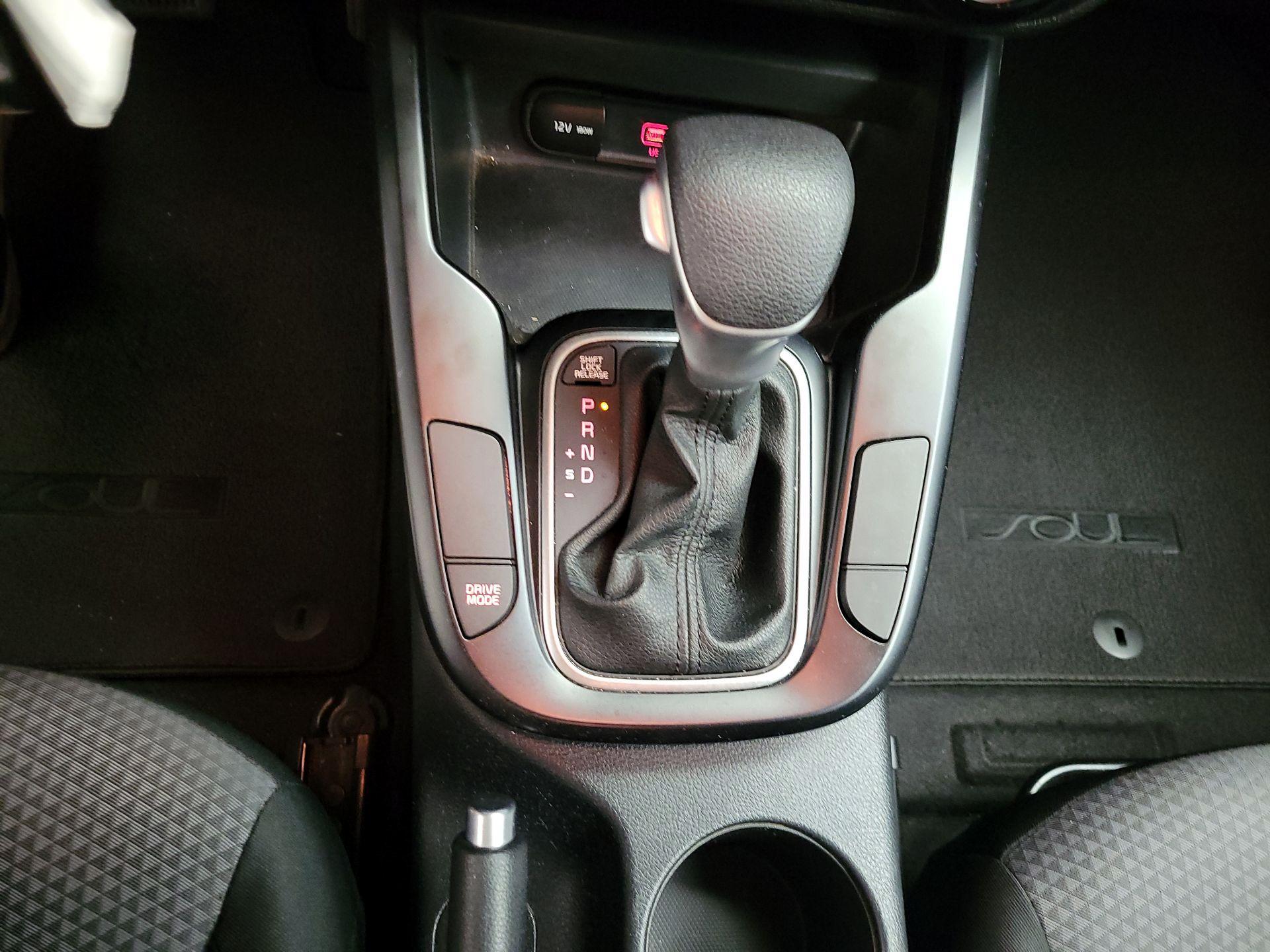 Thumbnail: 2021 Kia Soul - 18