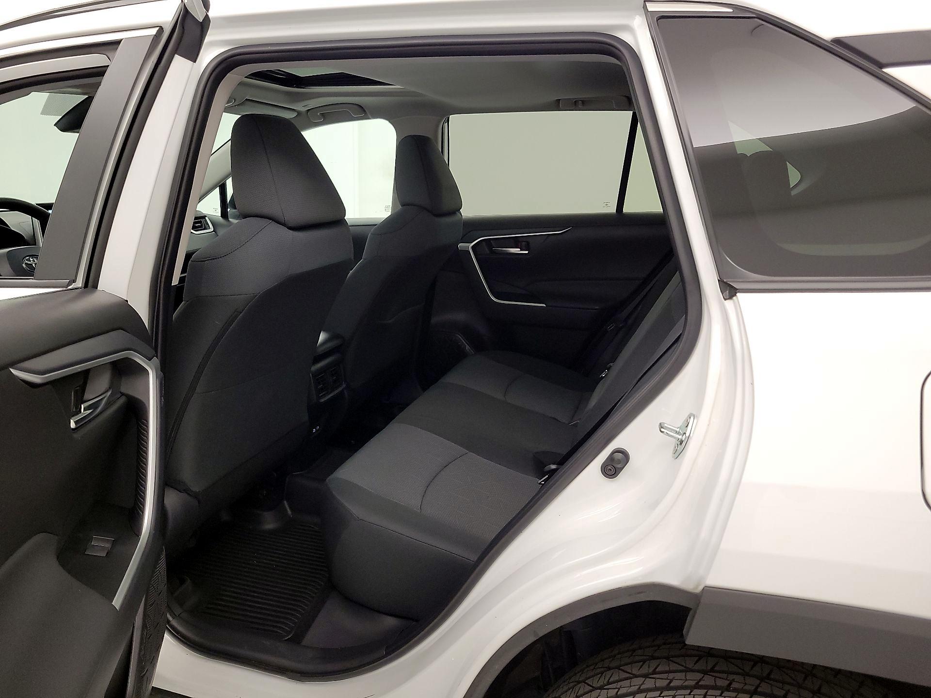 Thumbnail: 2025 Toyota RAV4 - 20
