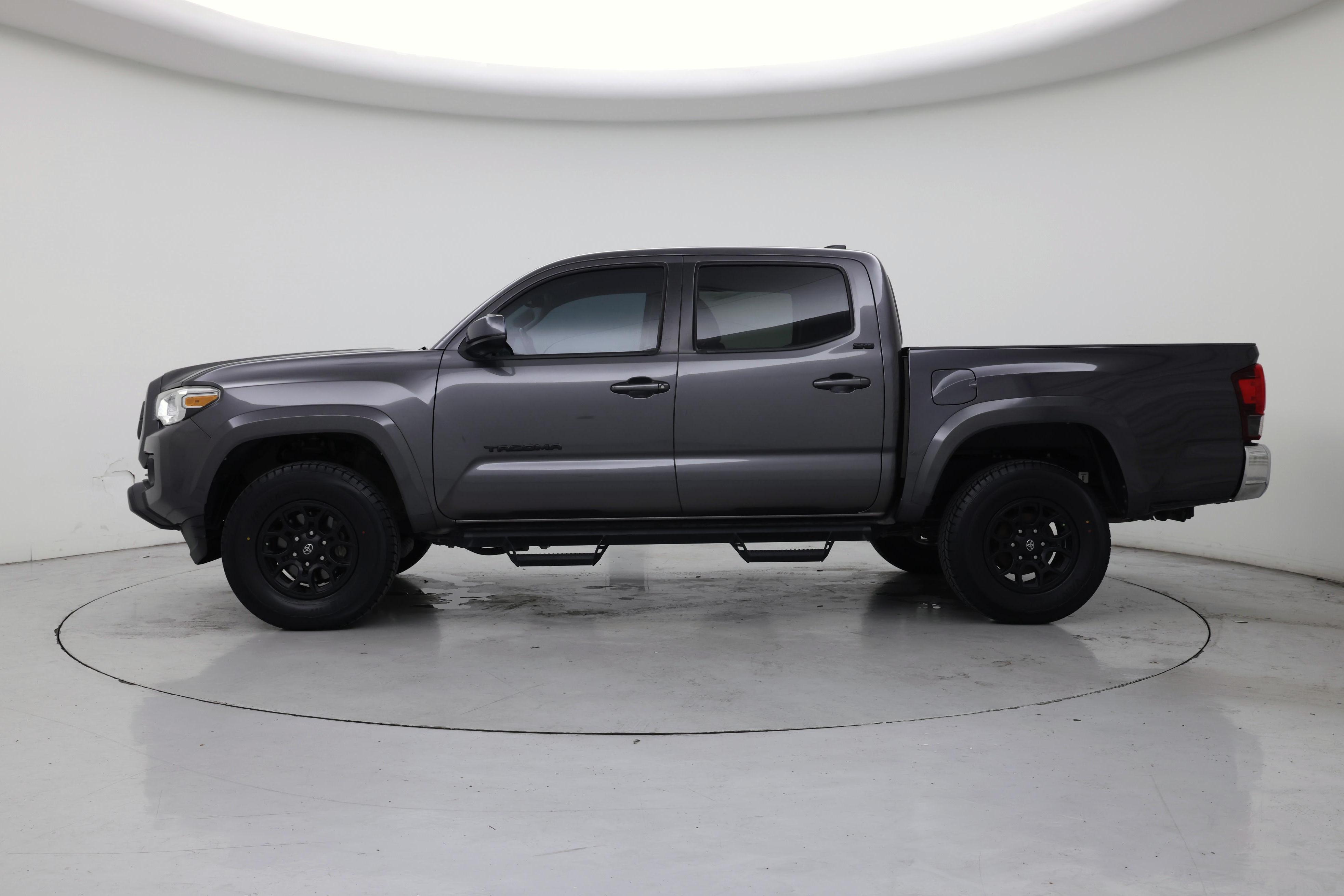 Thumbnail: 2021 Toyota Tacoma - 3