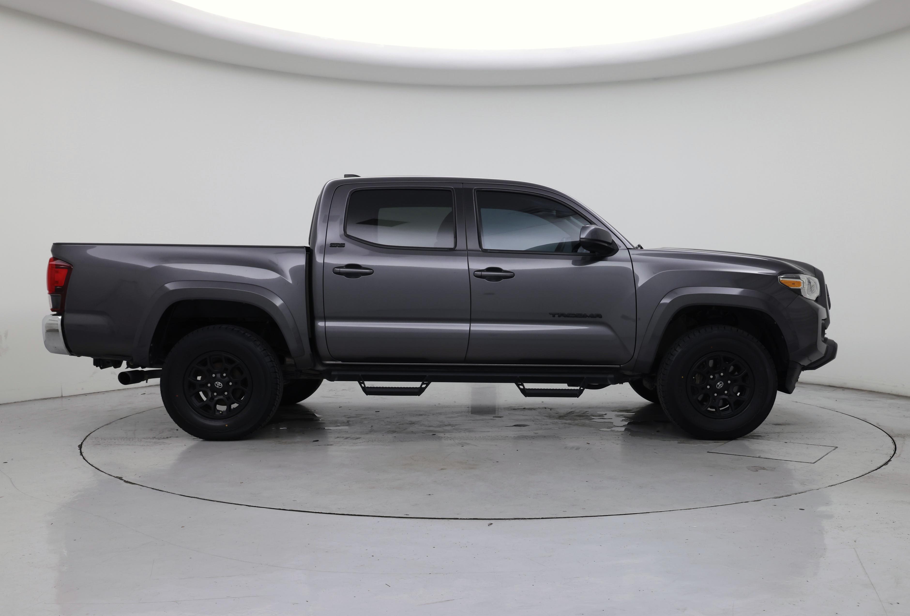 Thumbnail: 2021 Toyota Tacoma - 7