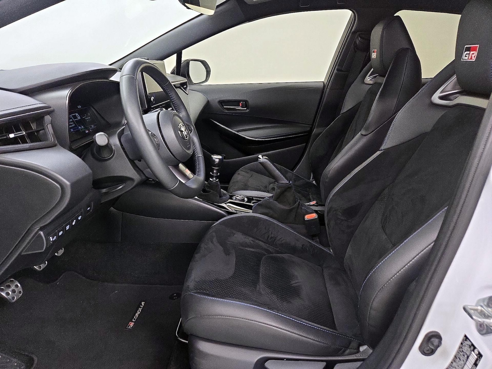 2024 Toyota GR Corolla Circuit Edition - Photo 12