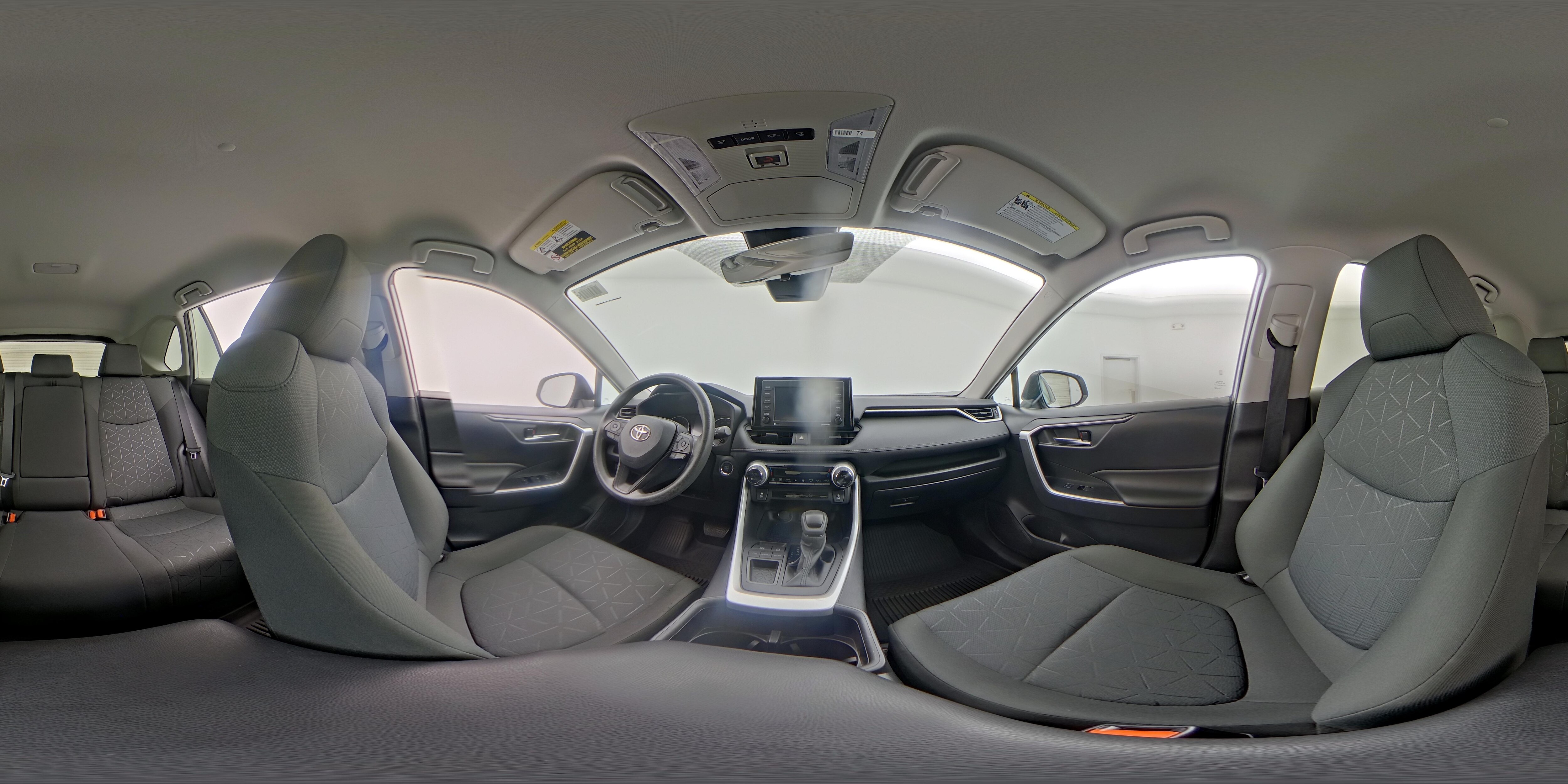 2022 Toyota RAV4 XLE - Photo 23