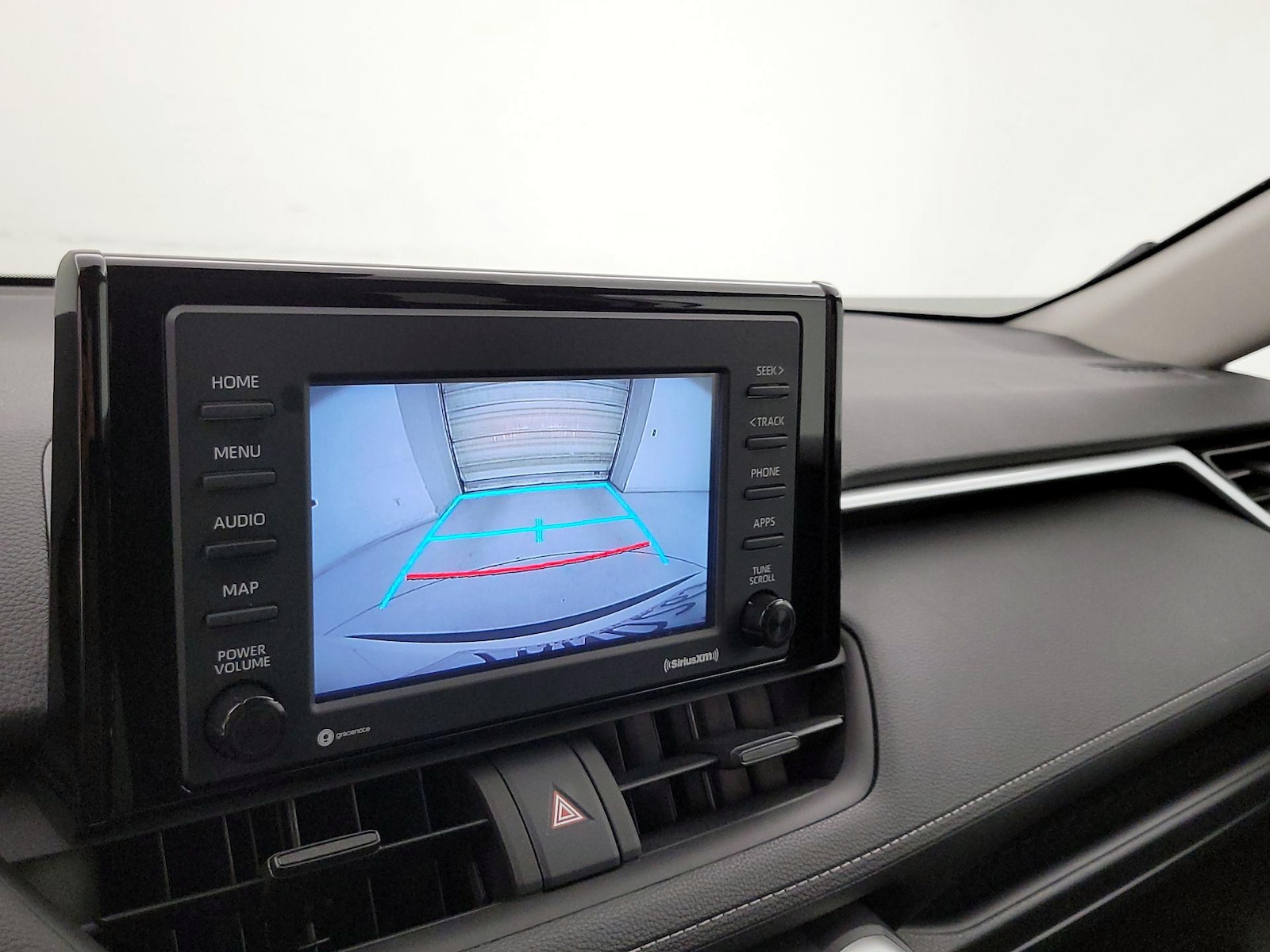 2022 Toyota RAV4 XLE - Photo 15