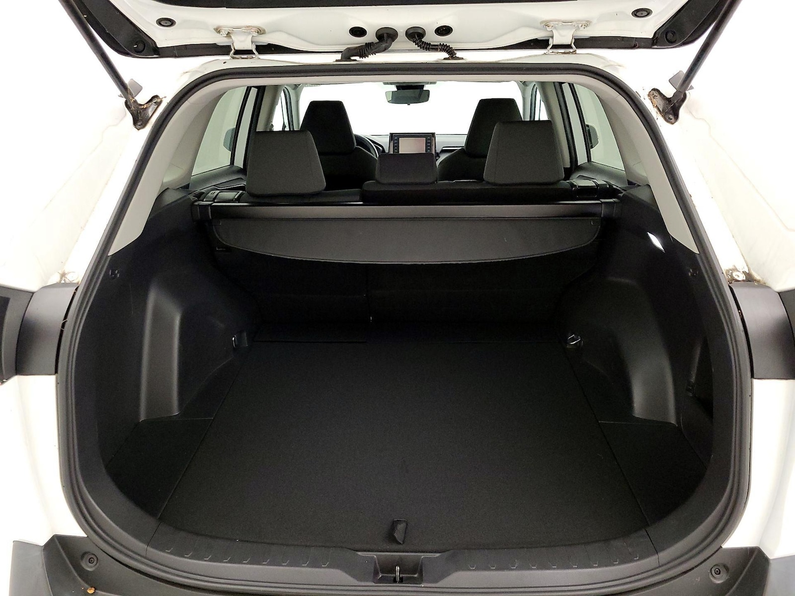 2022 Toyota RAV4 XLE - Photo 20