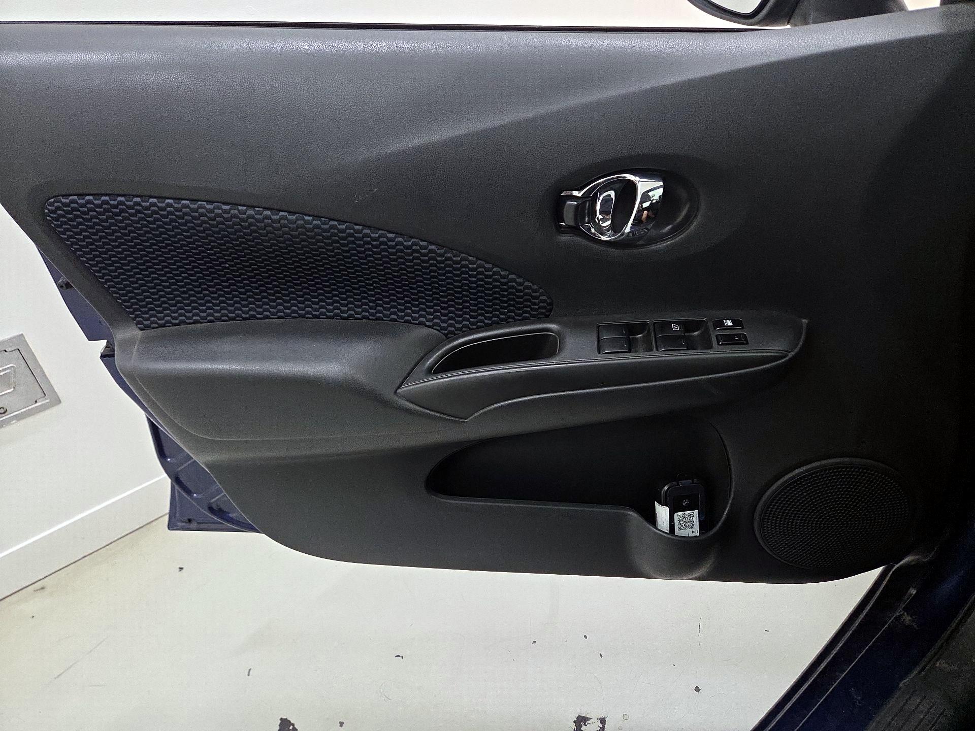 Thumbnail: 2019 Nissan Versa Note - 12