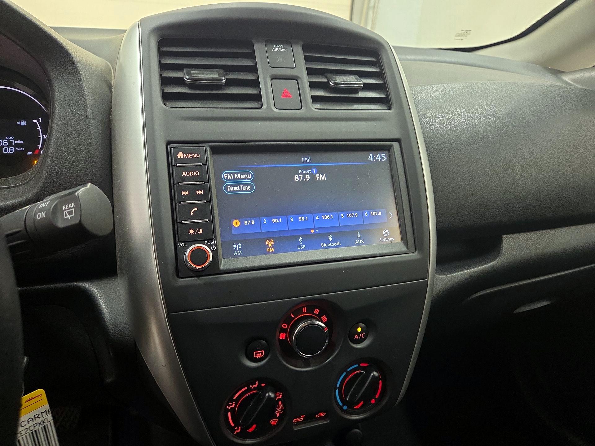 Thumbnail: 2019 Nissan Versa Note - 15