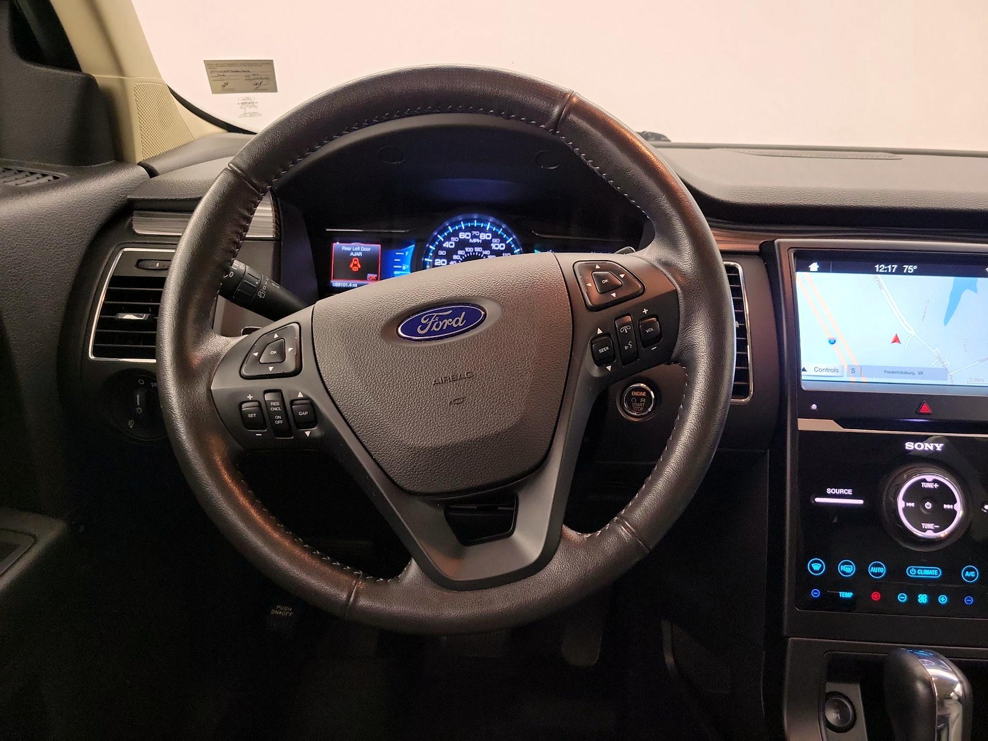 Thumbnail: 2017 Ford Flex - 10