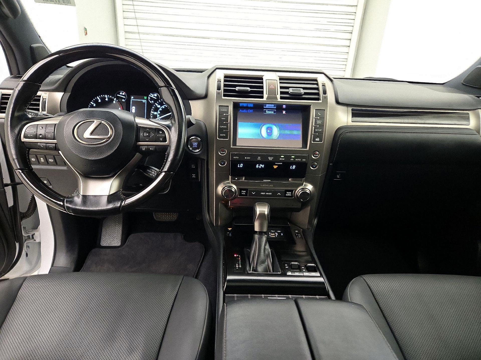 Thumbnail: 2020 Lexus GX - 9
