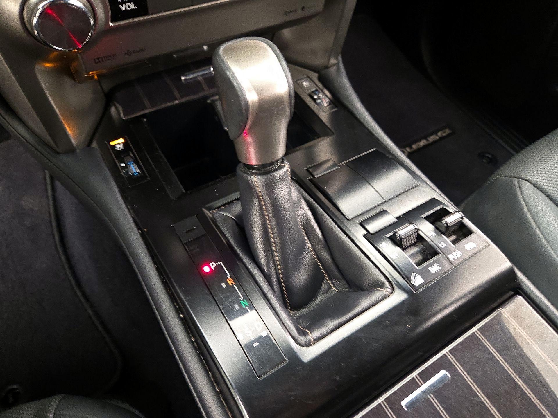 Thumbnail: 2020 Lexus GX - 17