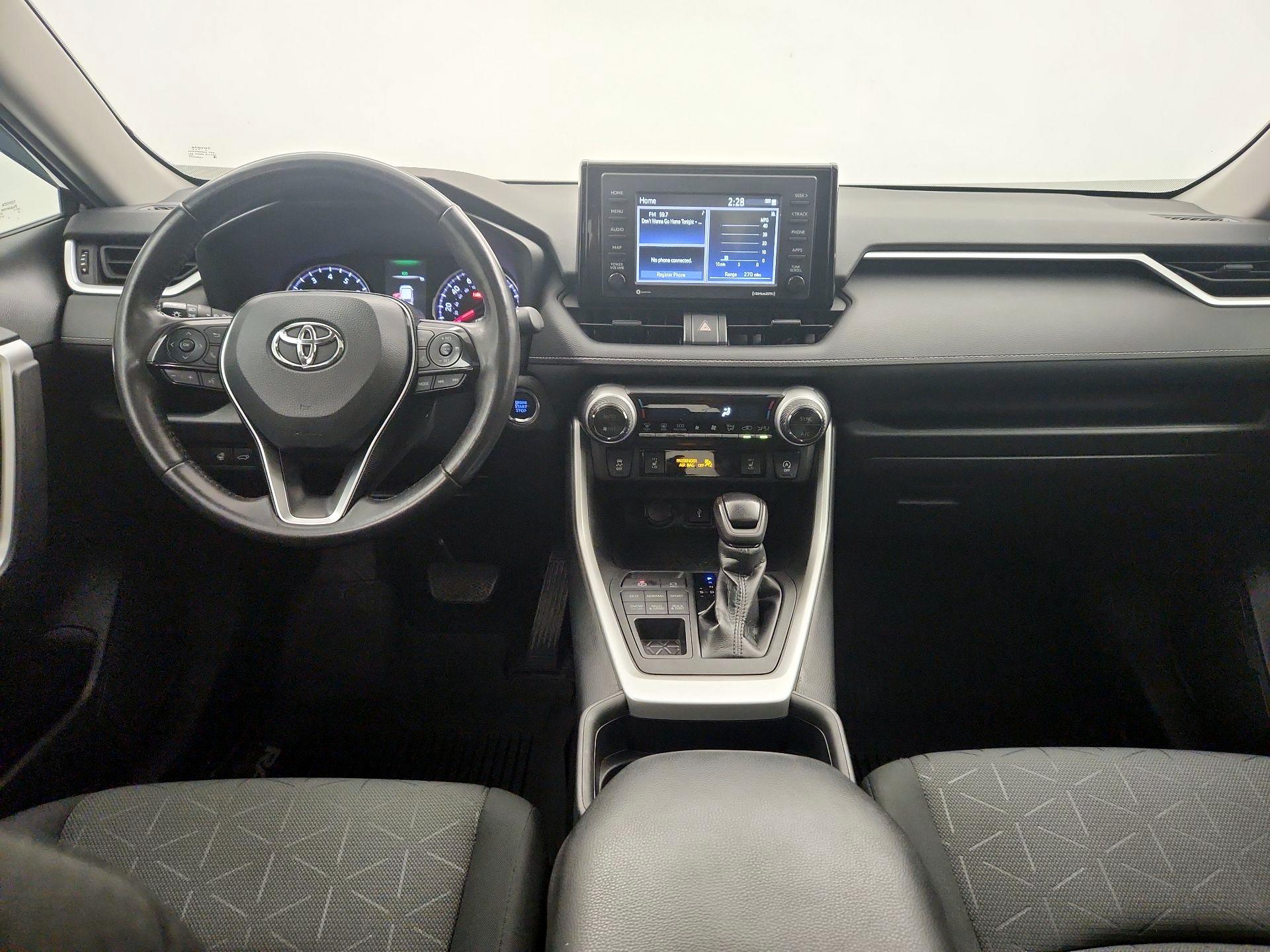 Thumbnail: 2020 Toyota RAV4 - 9