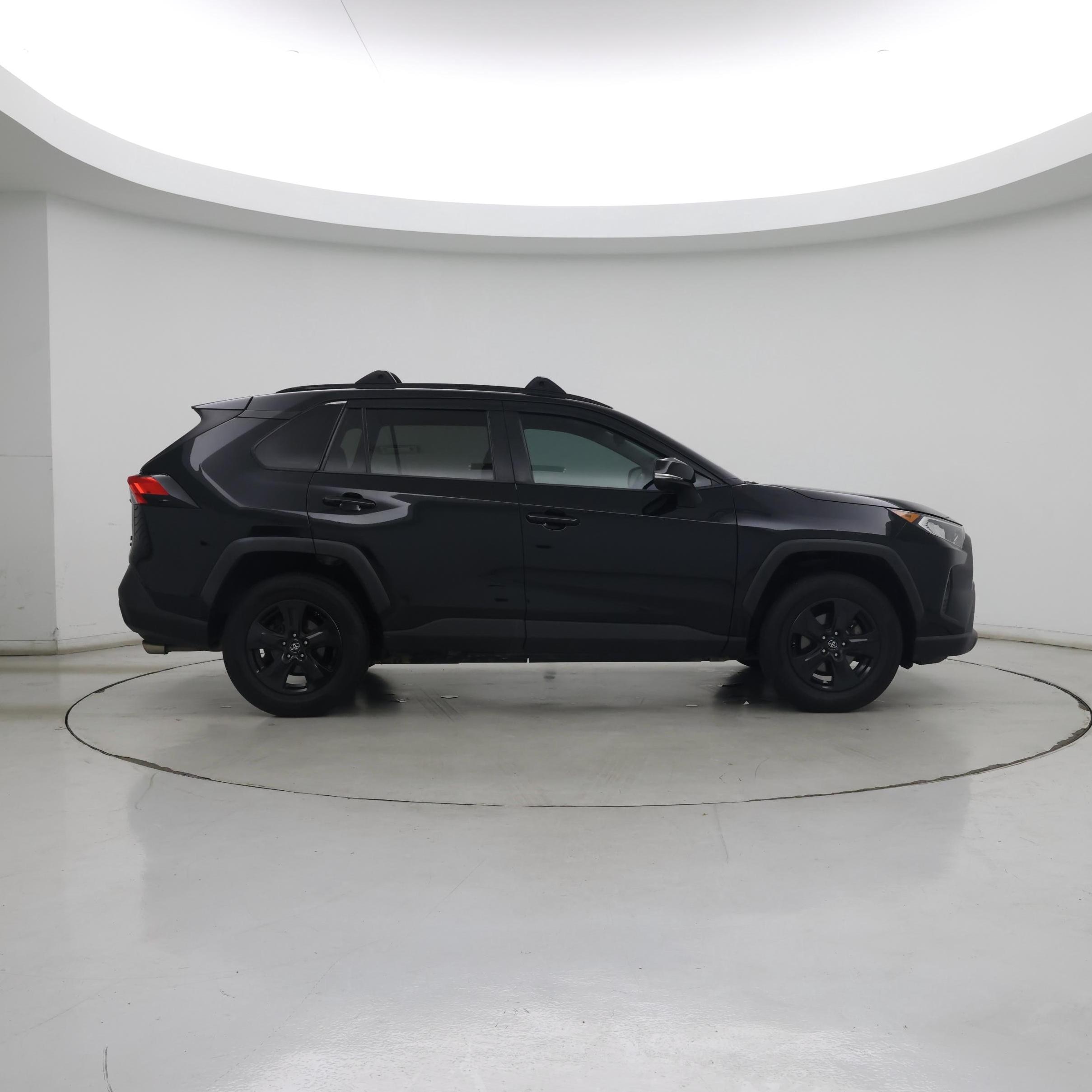 Thumbnail: 2020 Toyota RAV4 - 7