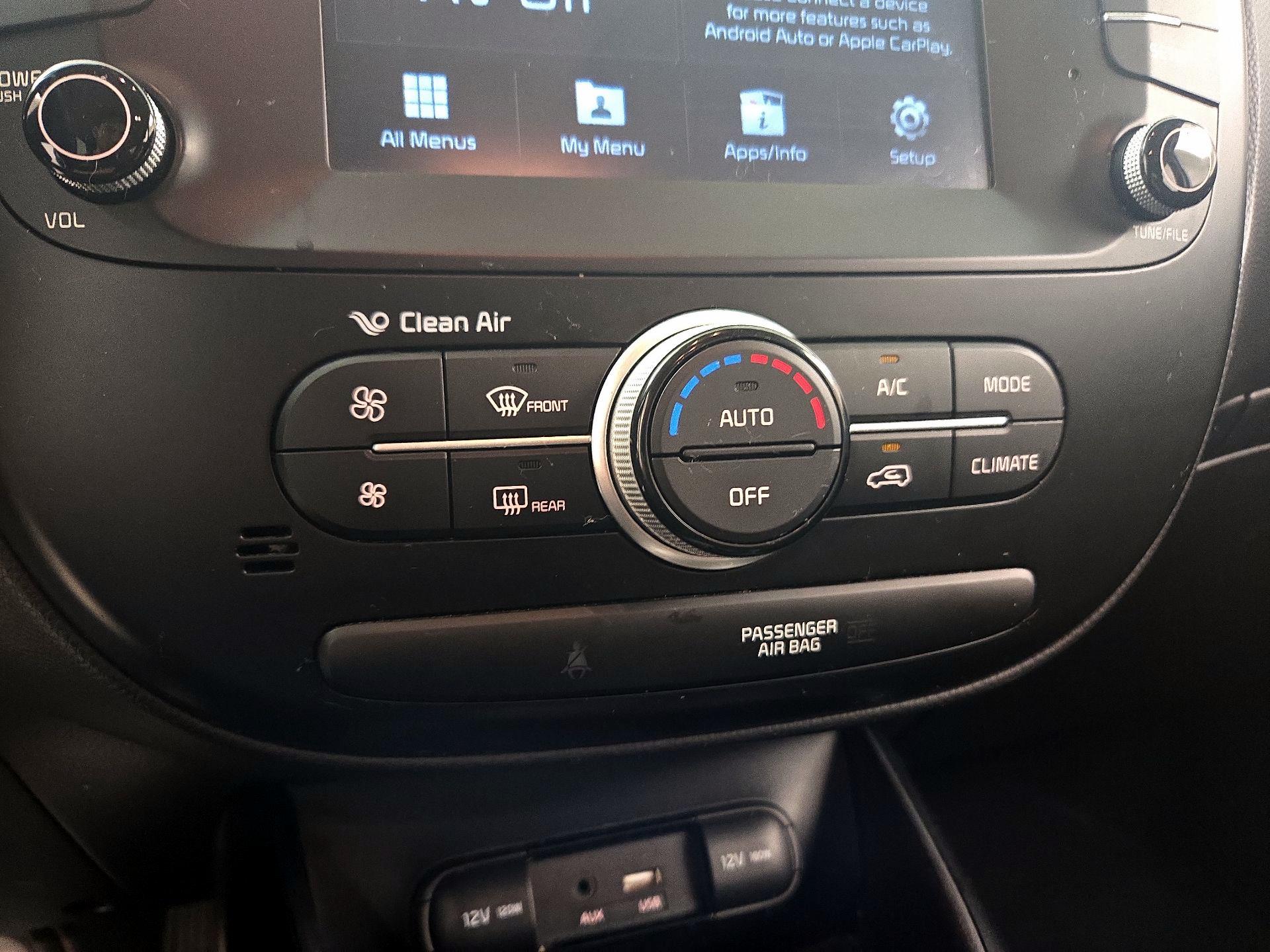 Thumbnail: 2018 Kia Soul - 16