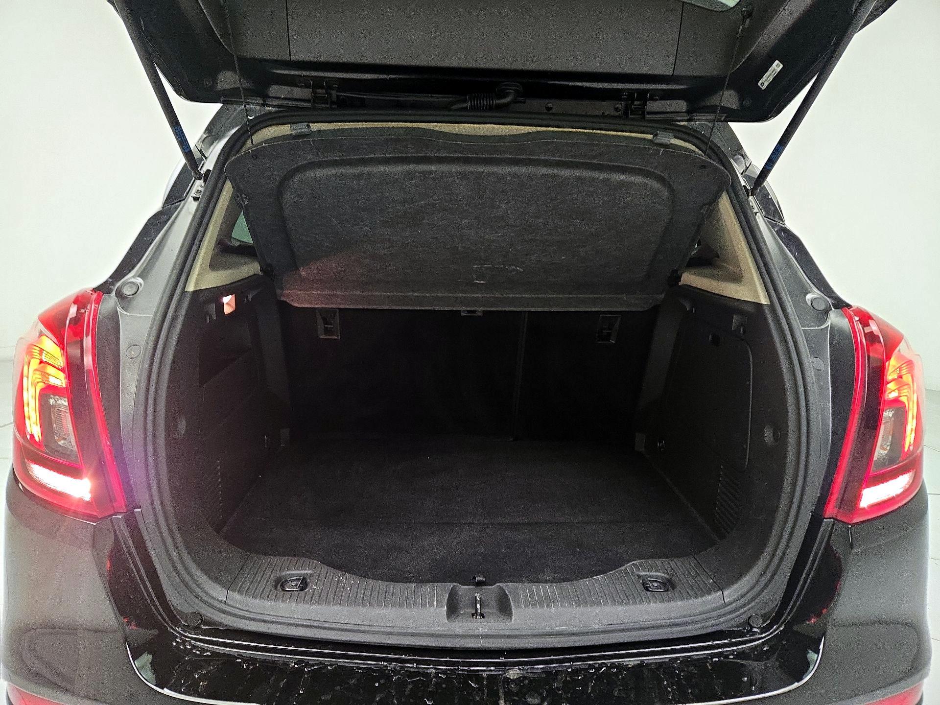 Thumbnail: 2019 Buick Encore - 20