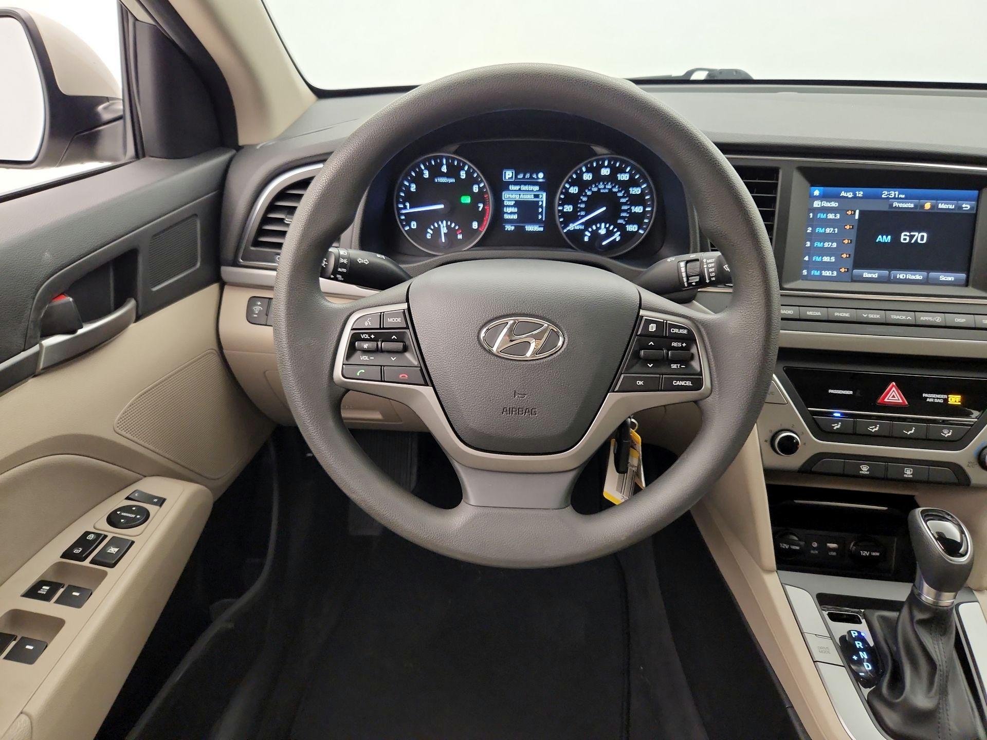 Thumbnail: 2018 Hyundai Elantra - 10