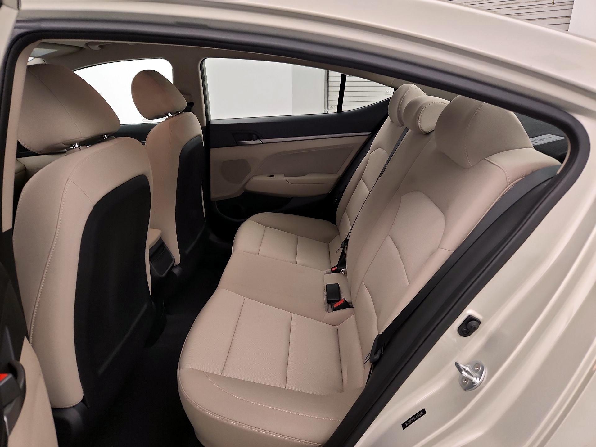 Thumbnail: 2018 Hyundai Elantra - 19