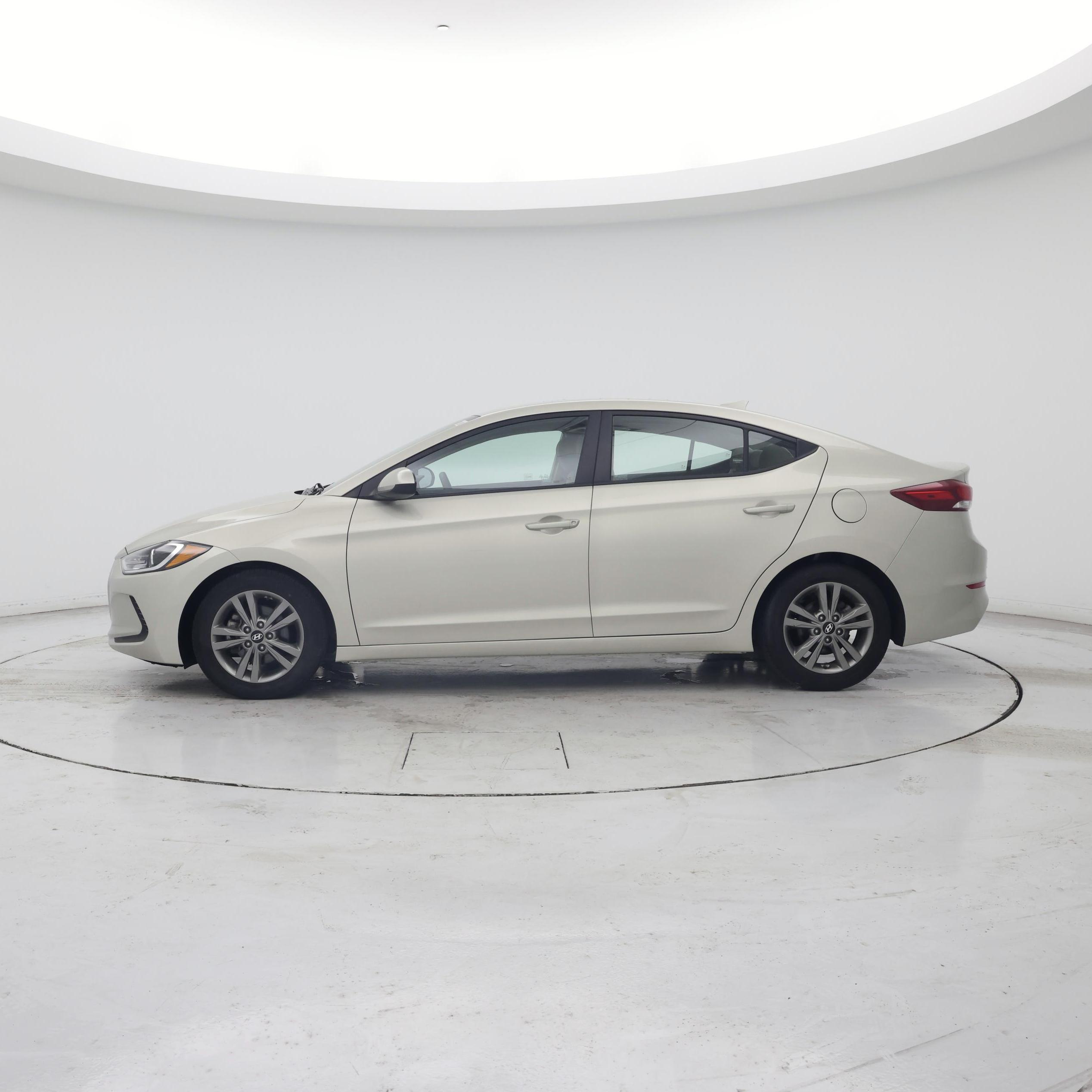 Thumbnail: 2018 Hyundai Elantra - 3