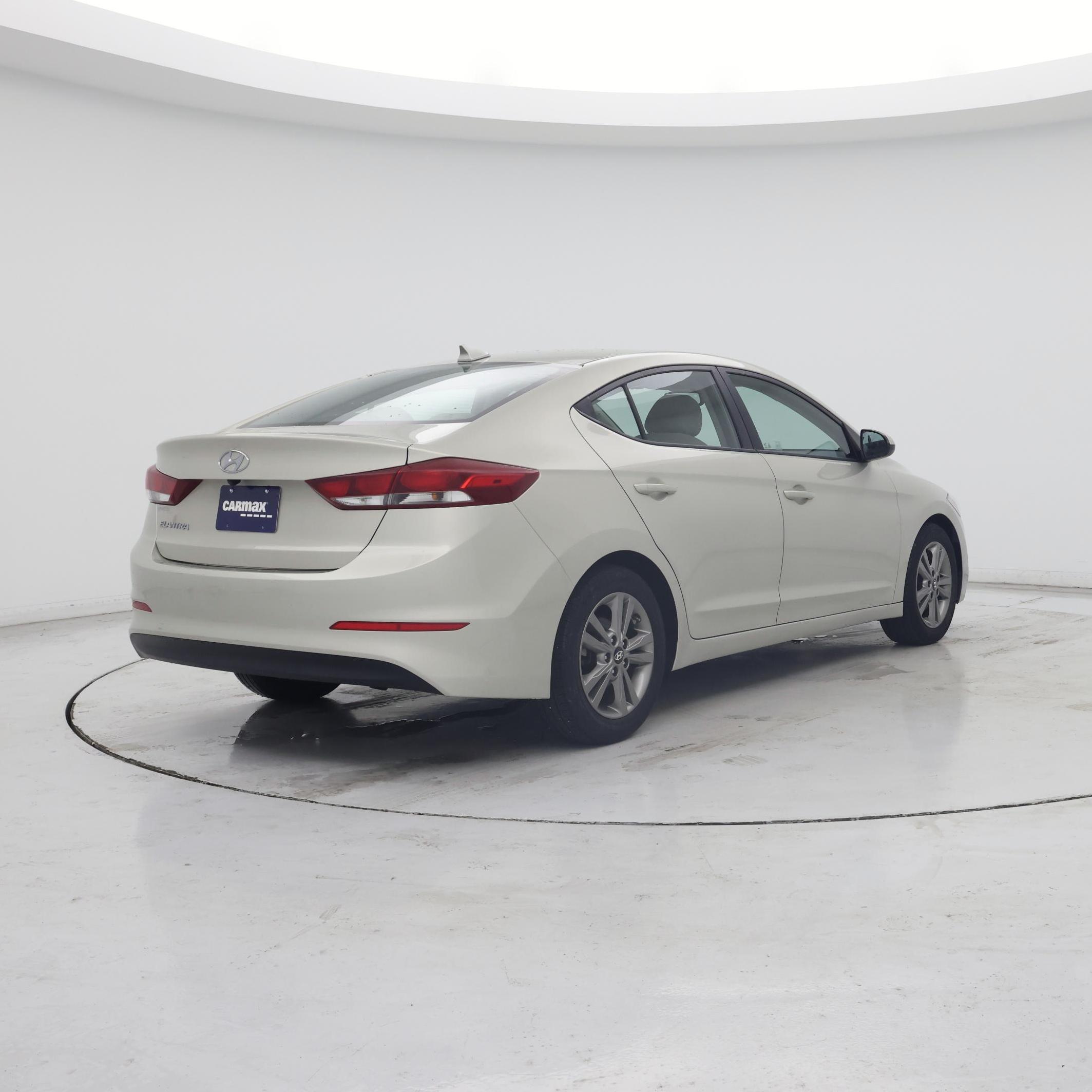 Thumbnail: 2018 Hyundai Elantra - 8