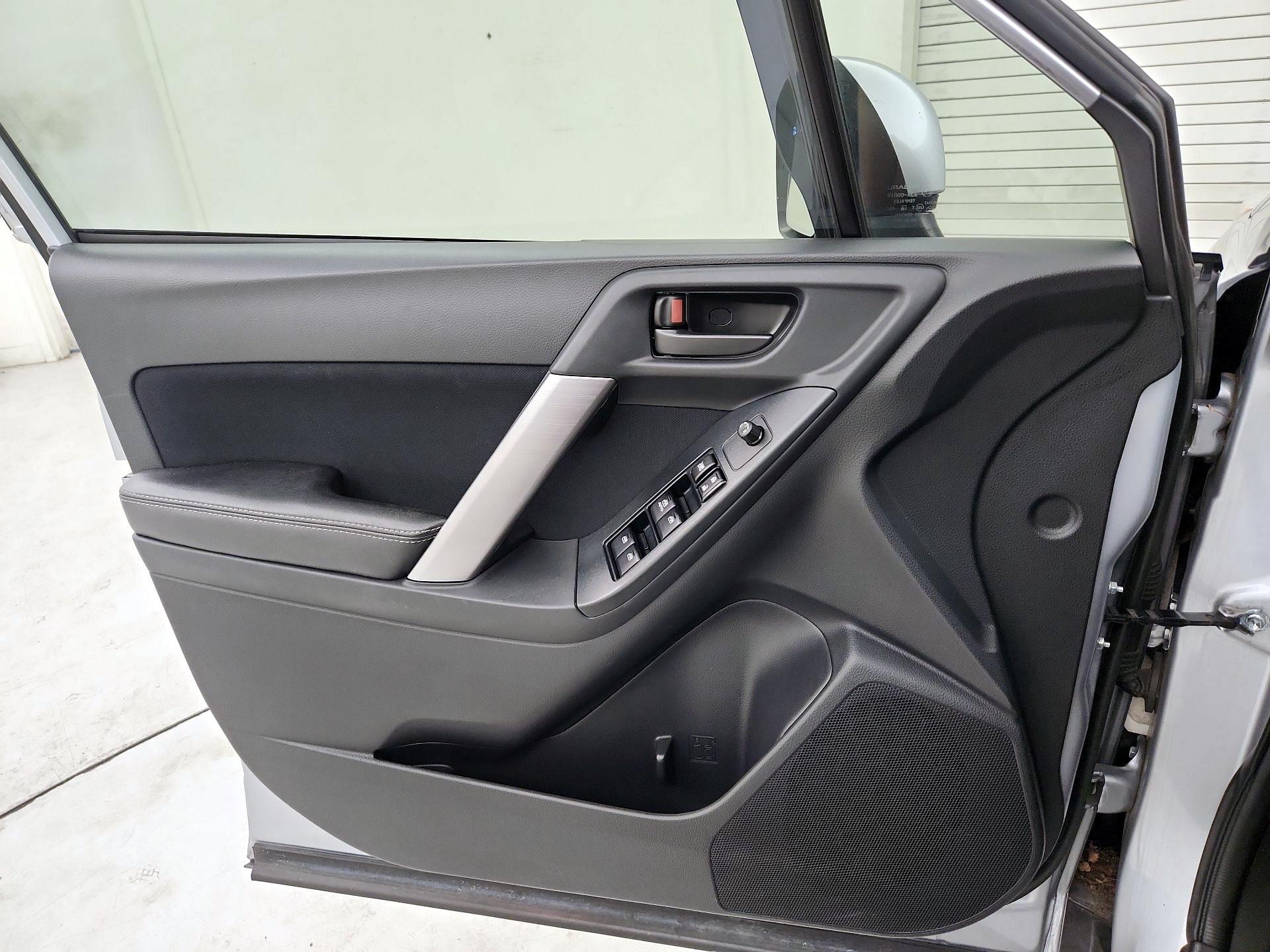Thumbnail: 2016 Subaru Forester - 12