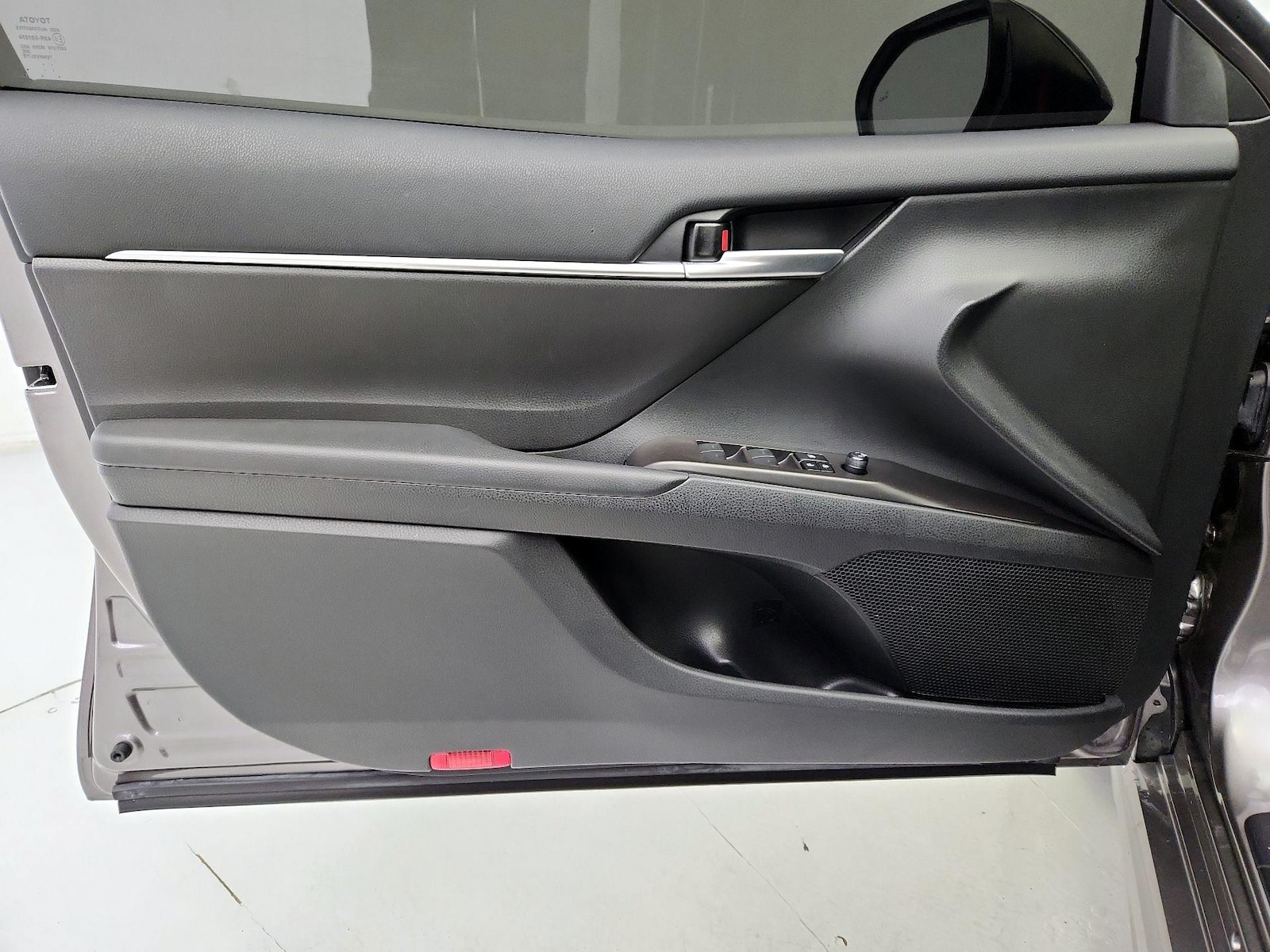 2024 Toyota Camry SE - Photo 13