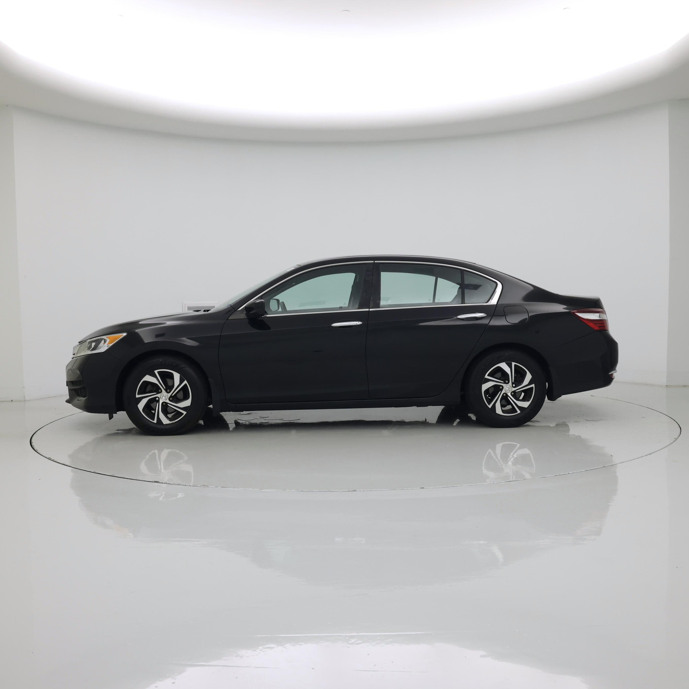 Thumbnail: 2017 Honda Accord - 3