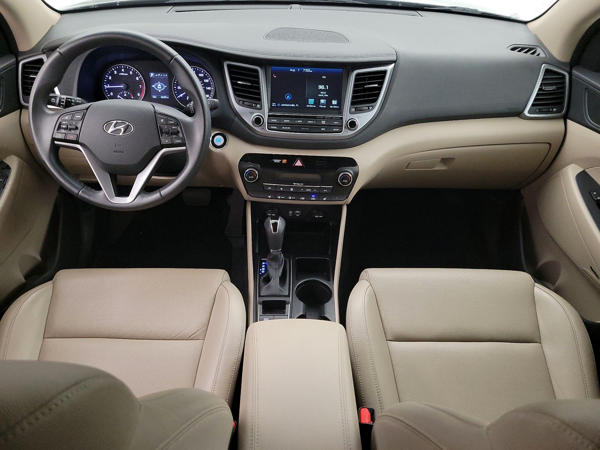 Thumbnail: 2017 Hyundai Tucson - 9