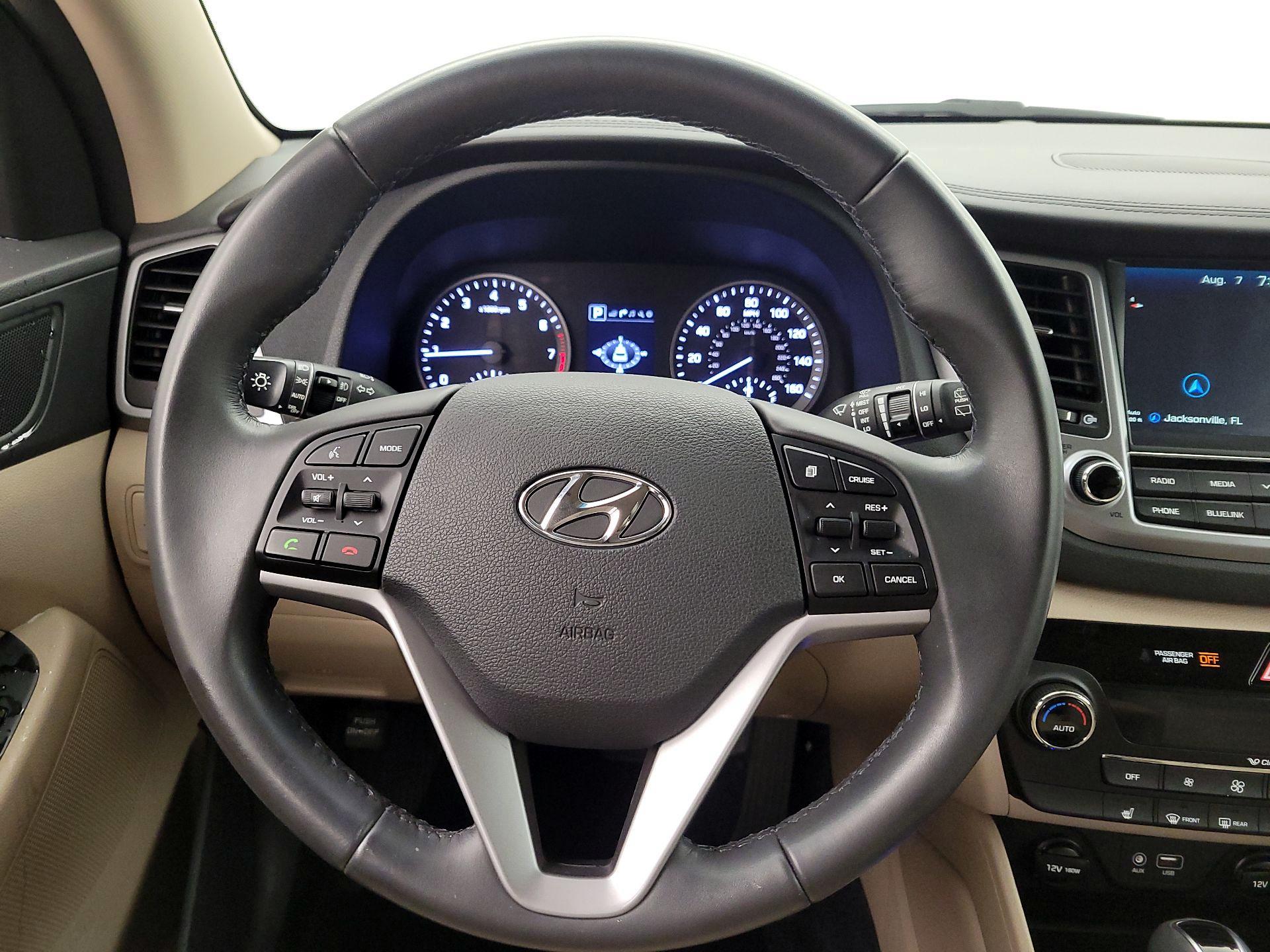 Thumbnail: 2017 Hyundai Tucson - 10