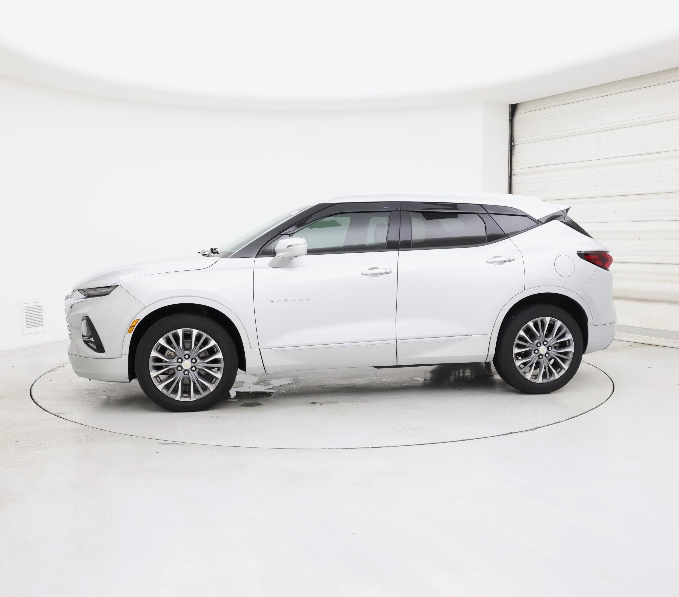 Thumbnail: 2020 Chevrolet Blazer - 3