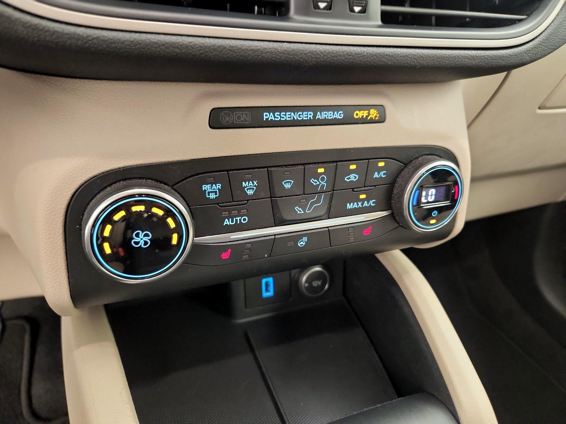 Thumbnail: 2020 Ford Escape - 17