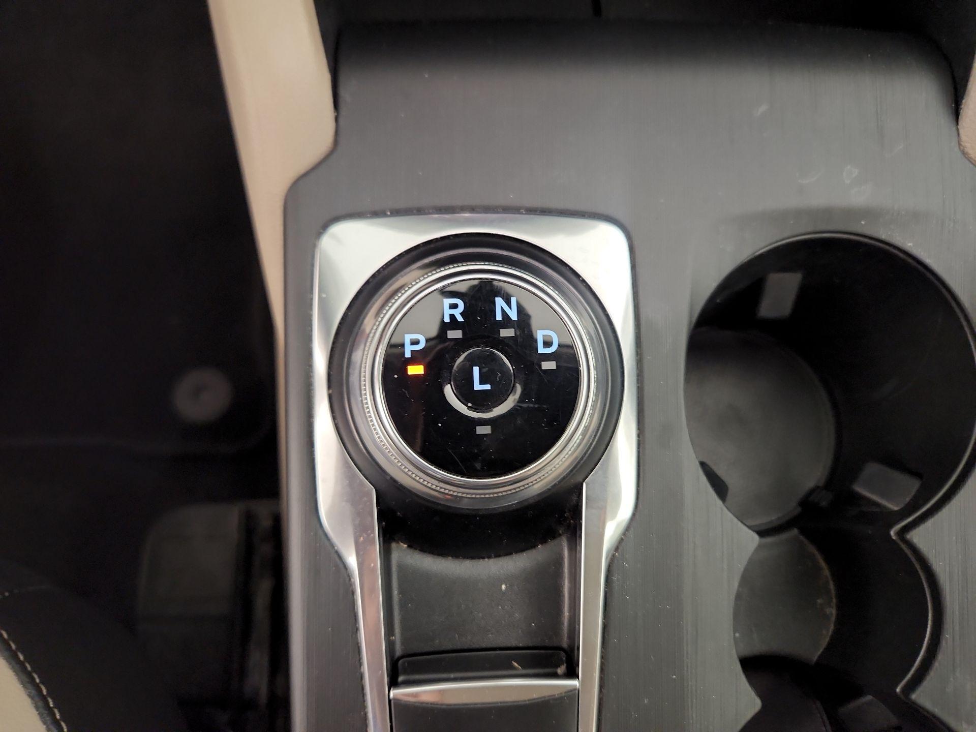 Thumbnail: 2020 Ford Escape - 18