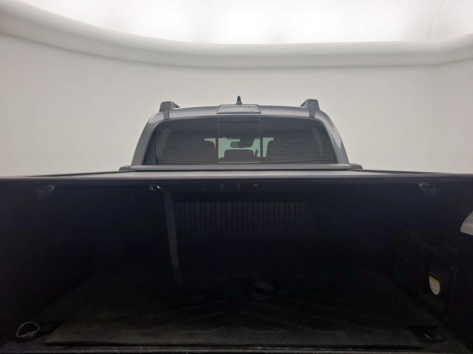 Thumbnail: 2020 Toyota Tacoma - 20