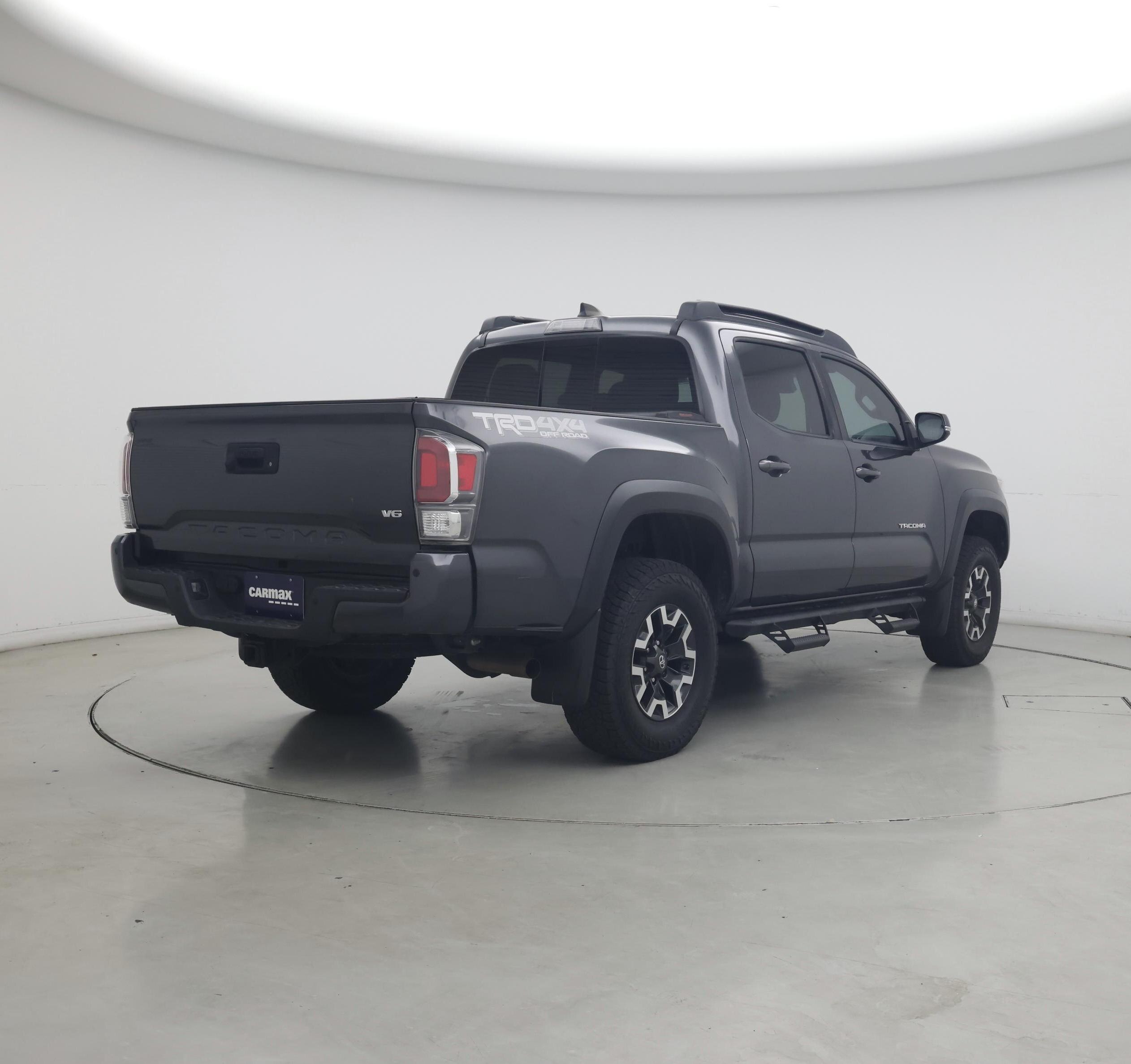 Thumbnail: 2020 Toyota Tacoma - 8