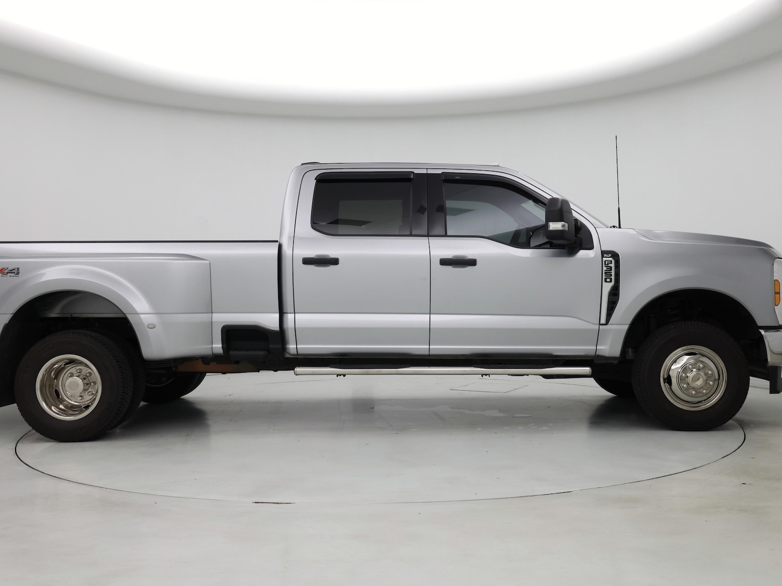 2024 Ford F-350 Super Duty XLT - Photo 8