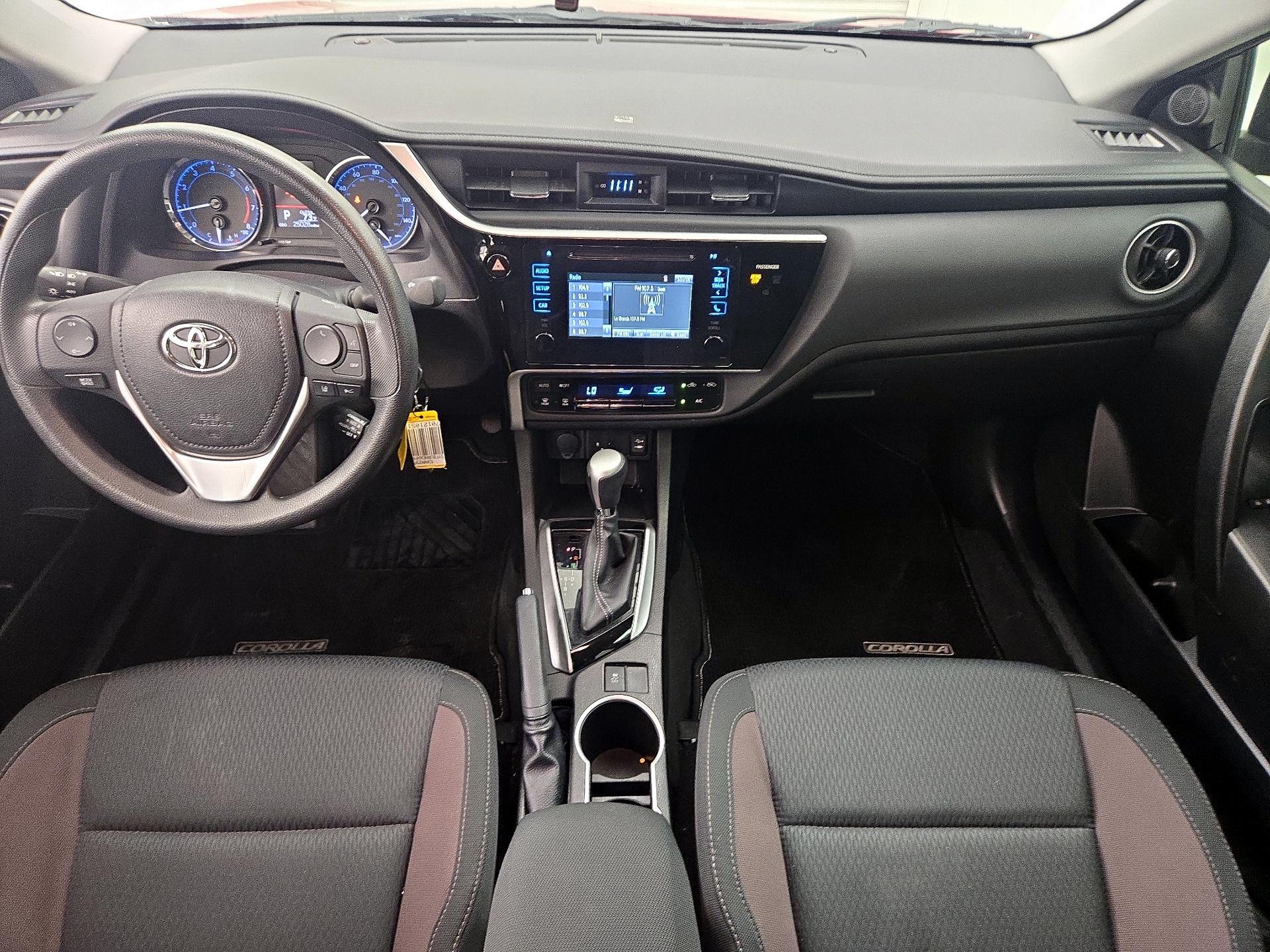 Thumbnail: 2017 Toyota Corolla - 8