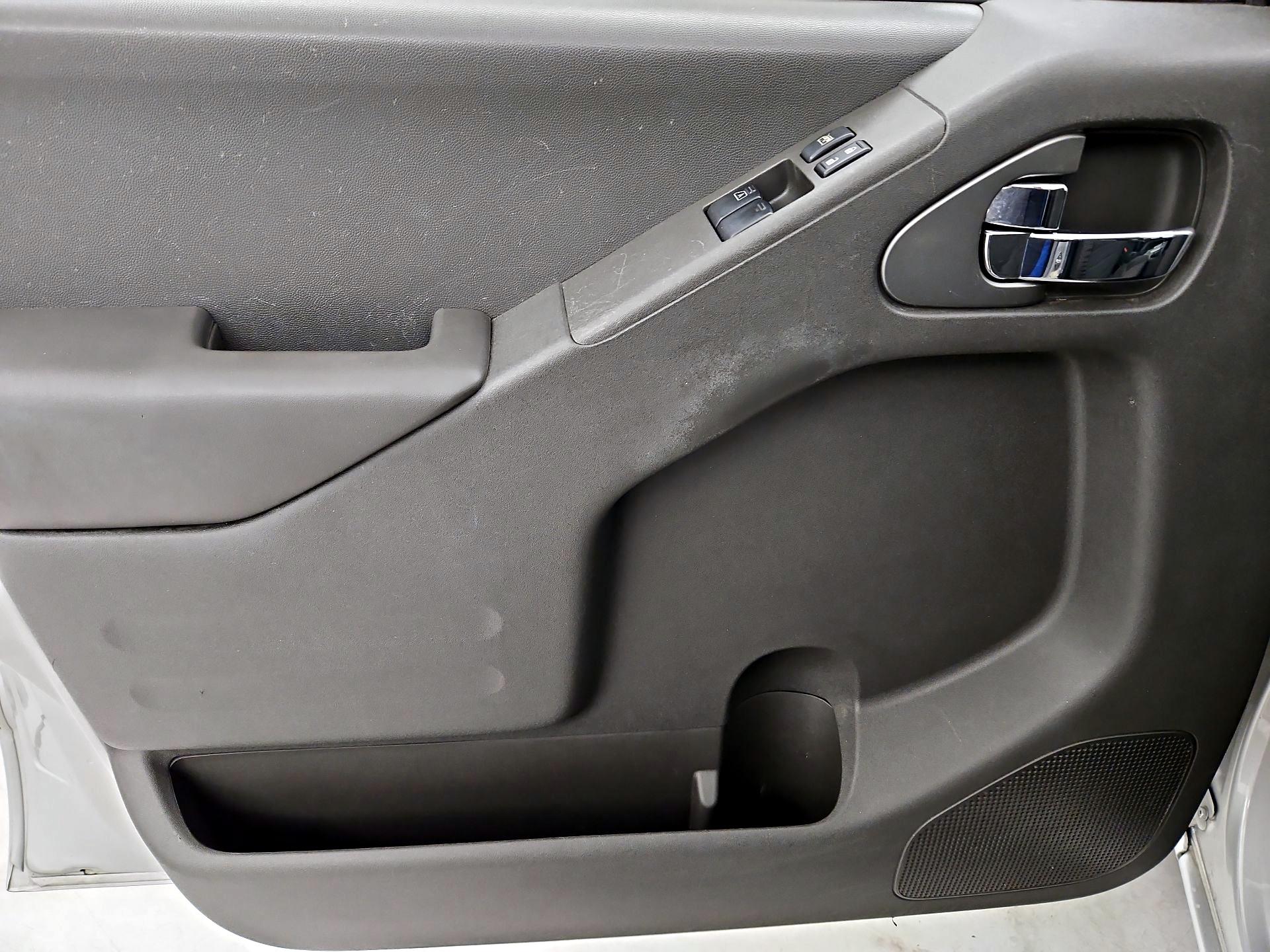 Thumbnail: 2019 Nissan Frontier - 12