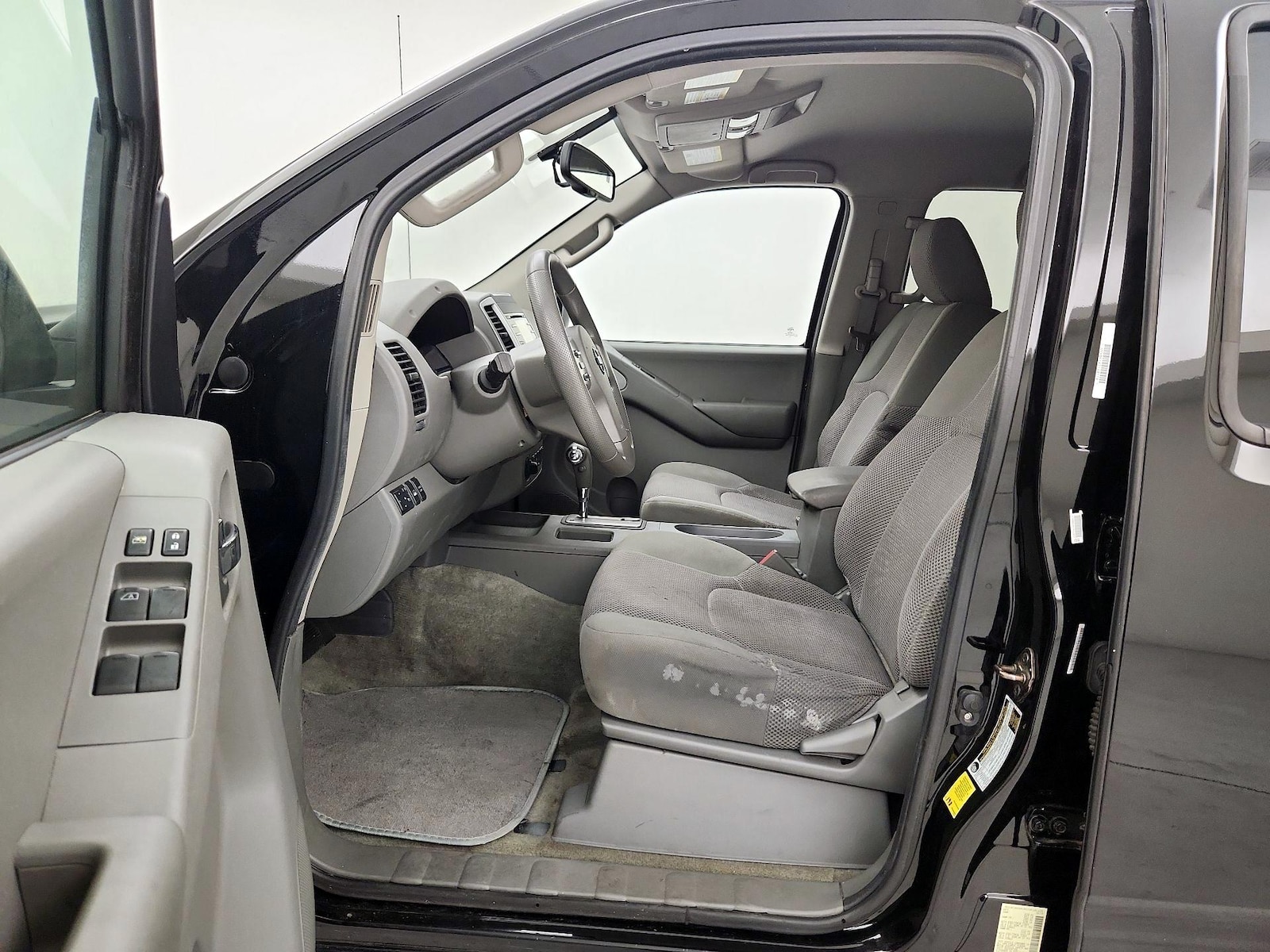 2014 Nissan Frontier SV - Photo 12
