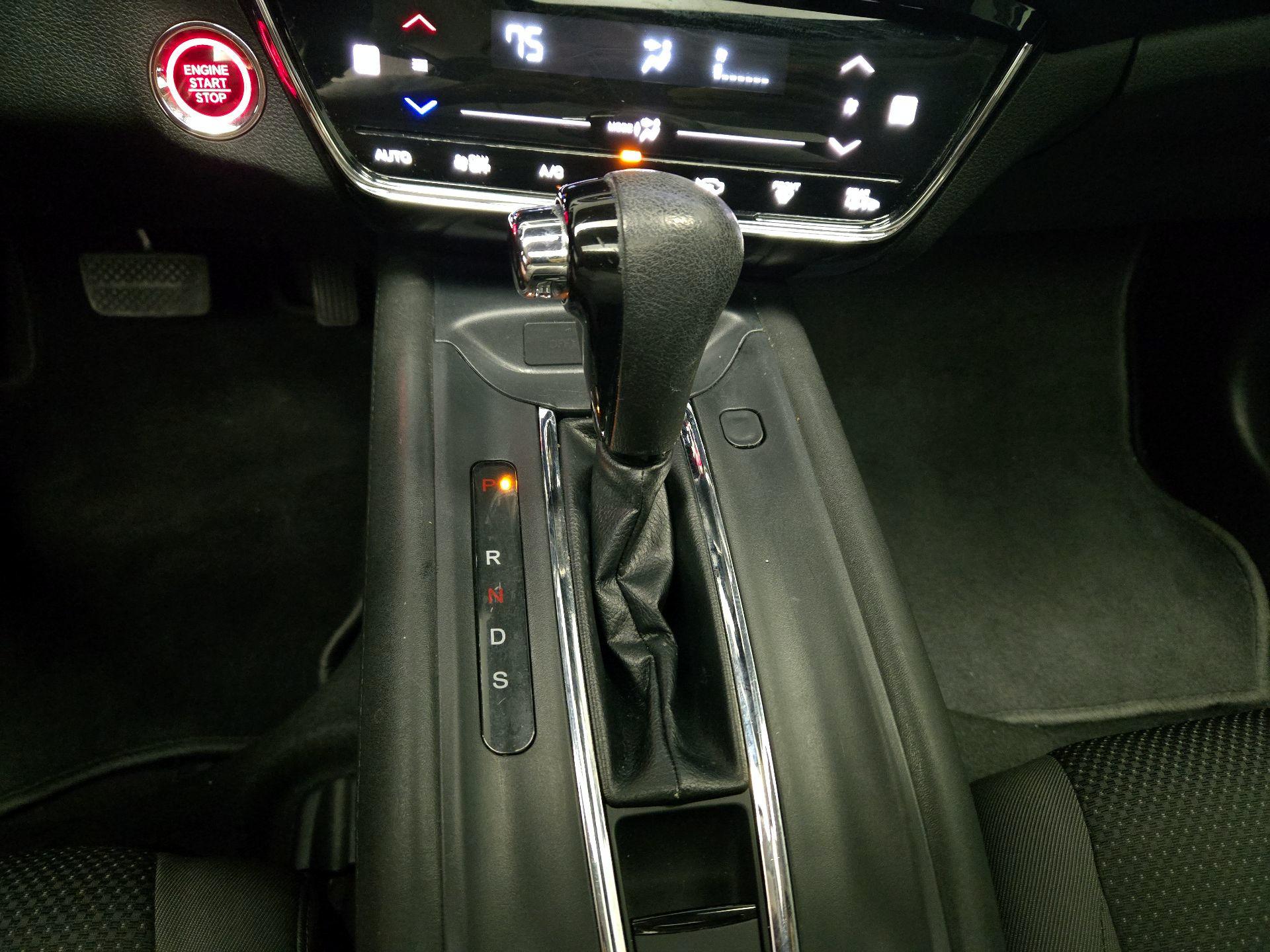 Thumbnail: 2022 Honda HR-V - 17