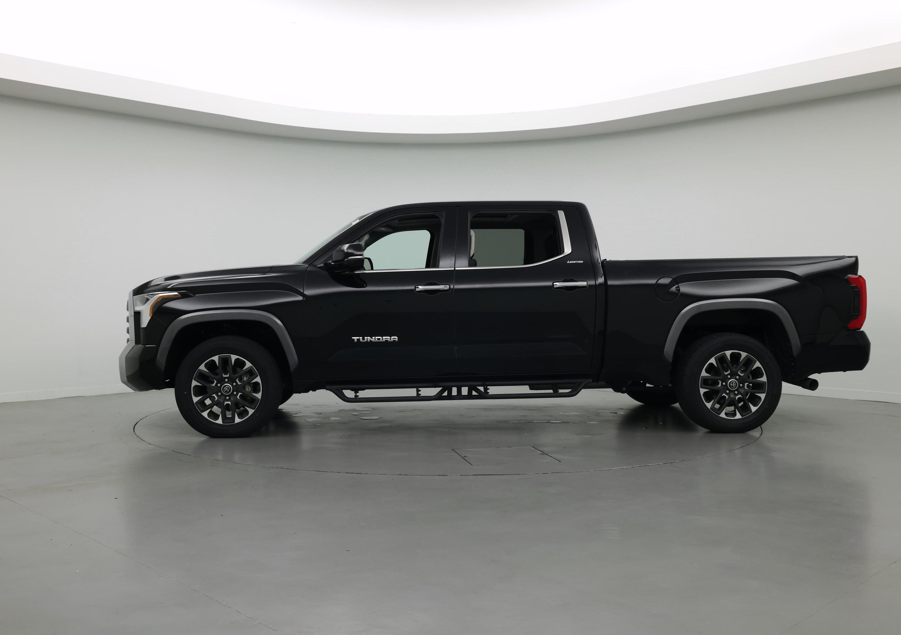 Thumbnail: 2024 Toyota Tundra - 3