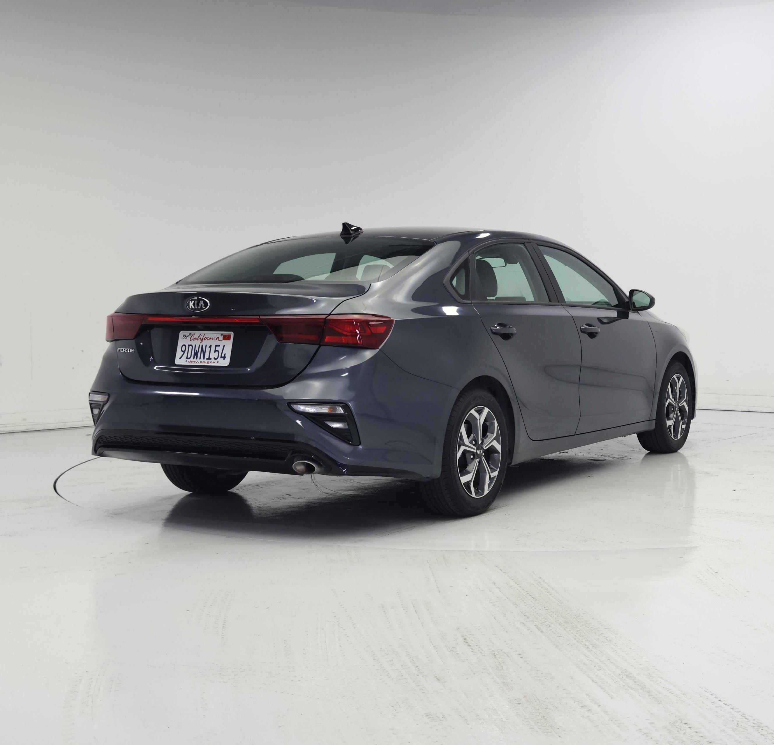 Thumbnail: 2021 Kia Forte - 8