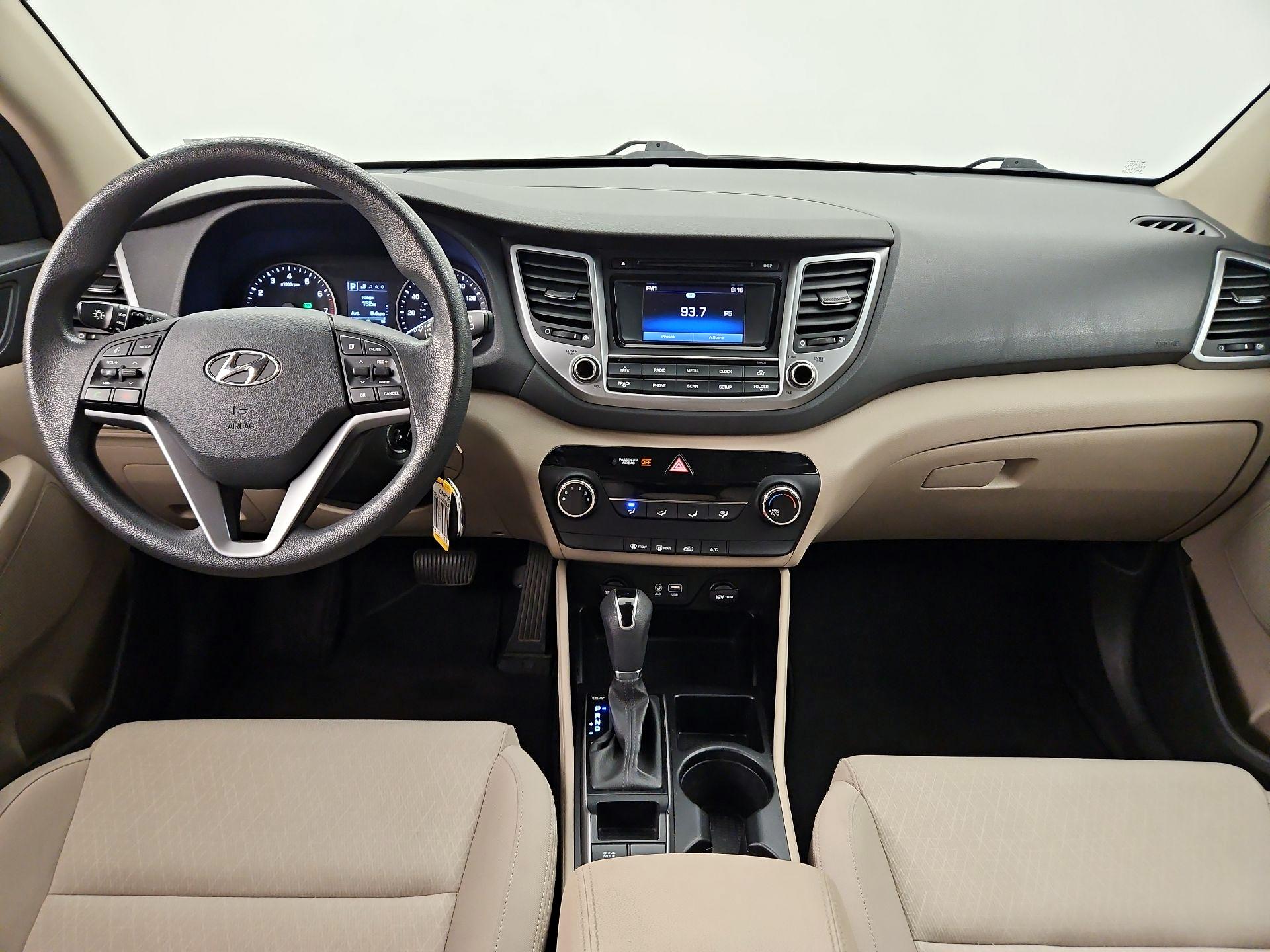 Thumbnail: 2017 Hyundai Tucson - 9